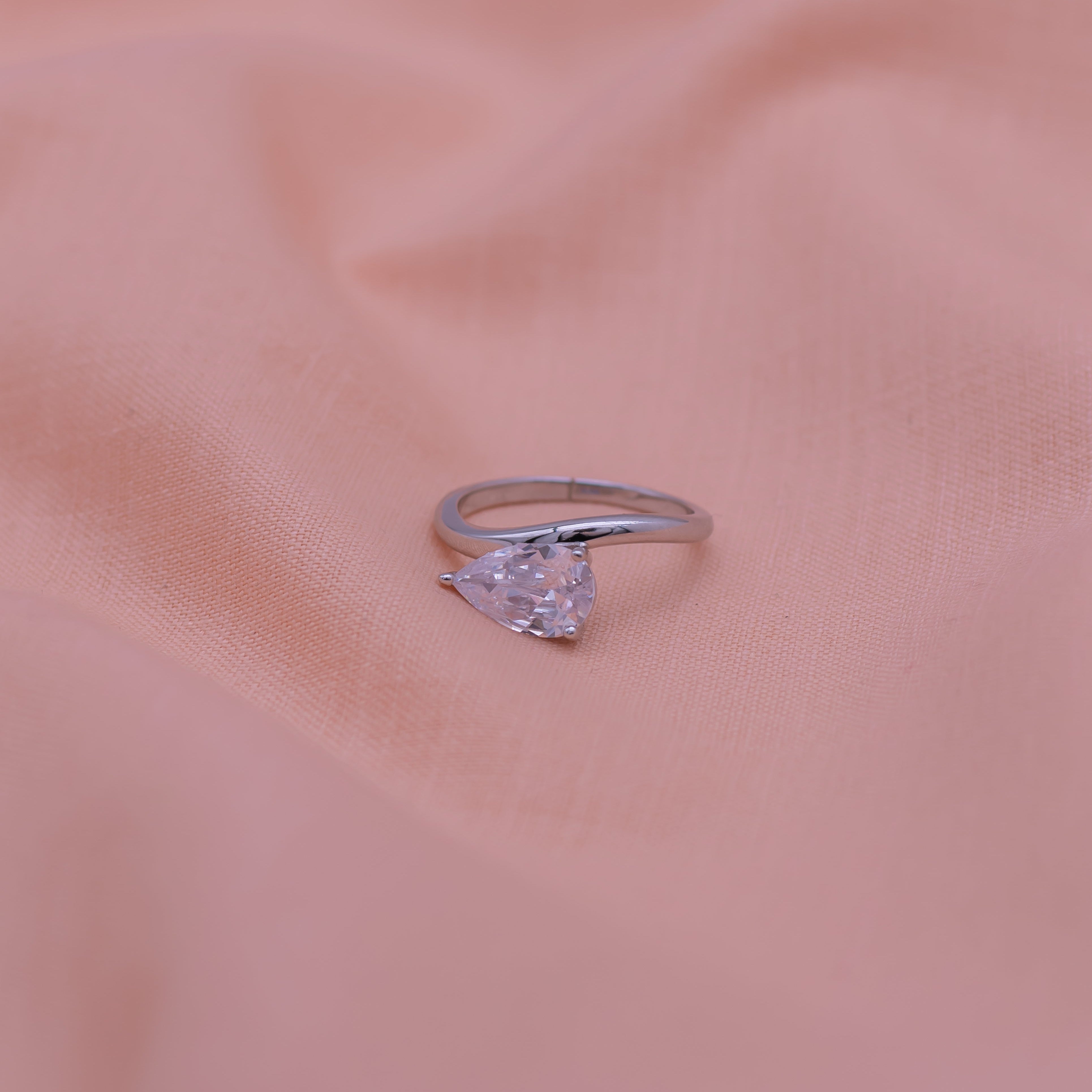 Big Zircon Stone on Side 925 Silver Minimal Ring