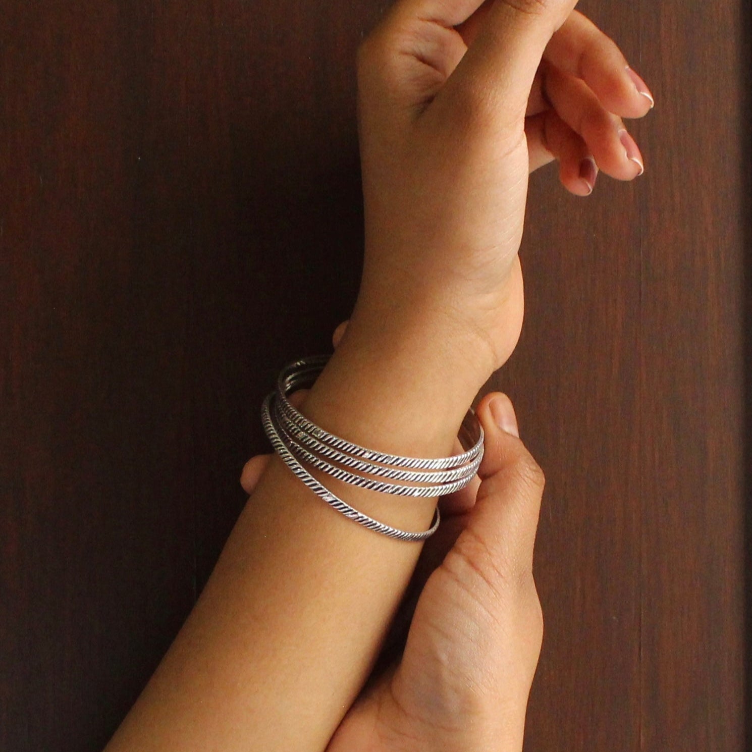 Lined 925 Oxidised Silver Minimal Bangles- Set of 4 bangles