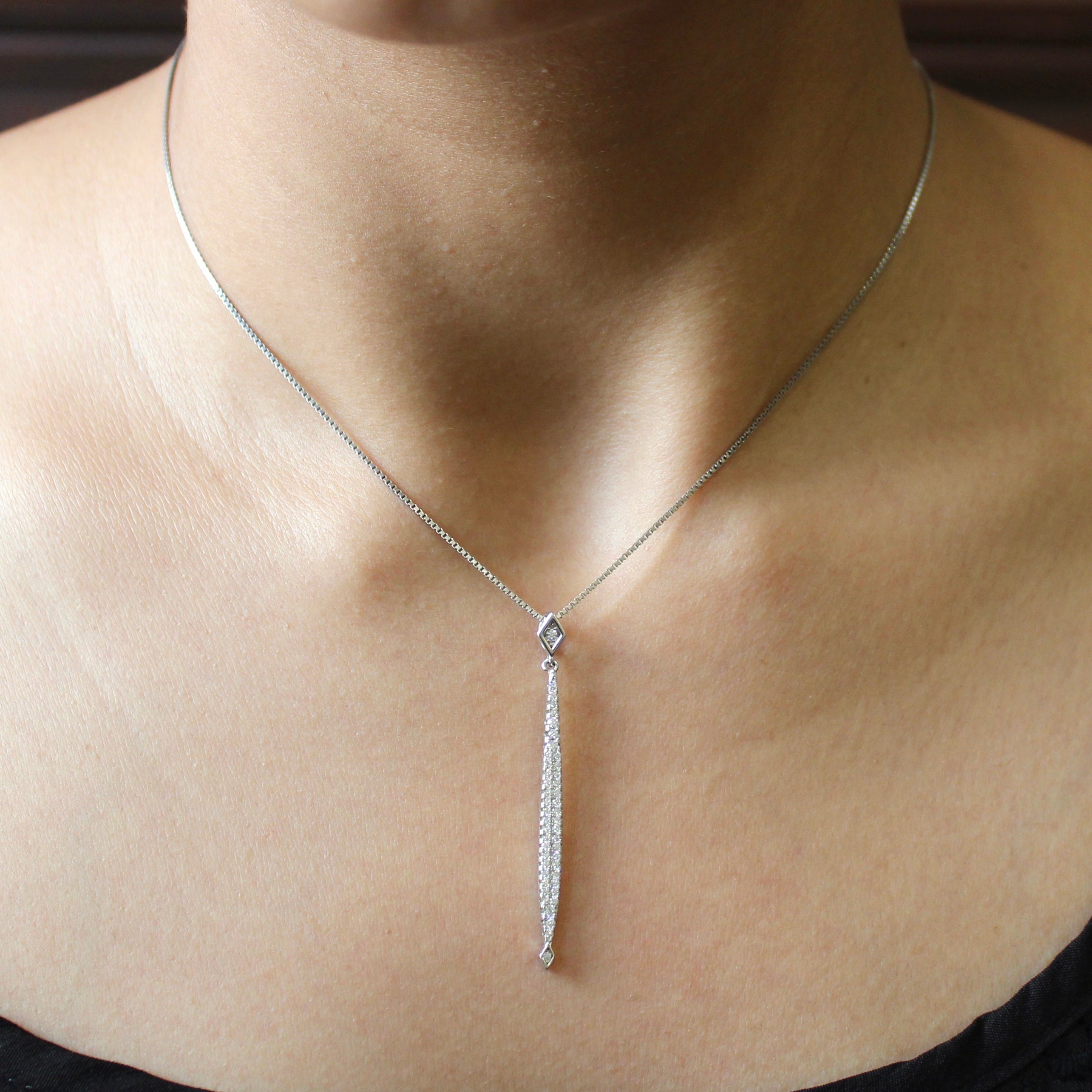 Party on my mind zircon lined Pendant with Earrings in 925 silver
