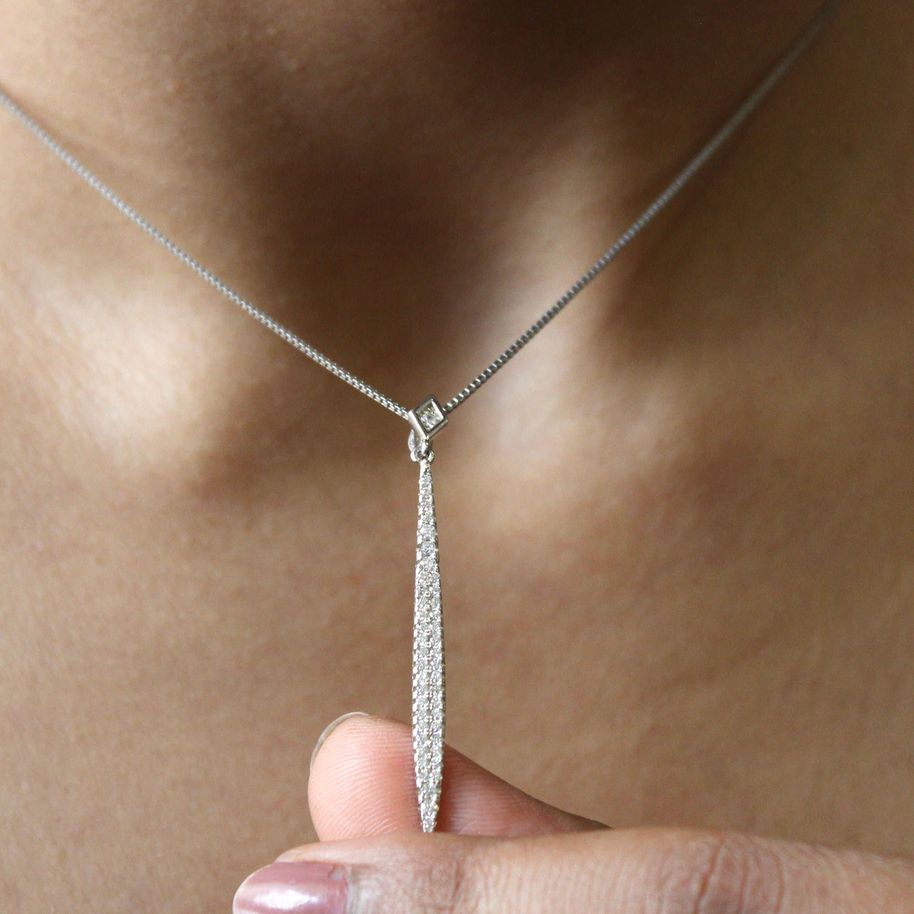 Party on my mind zircon lined Pendant with Earrings in 925 silver