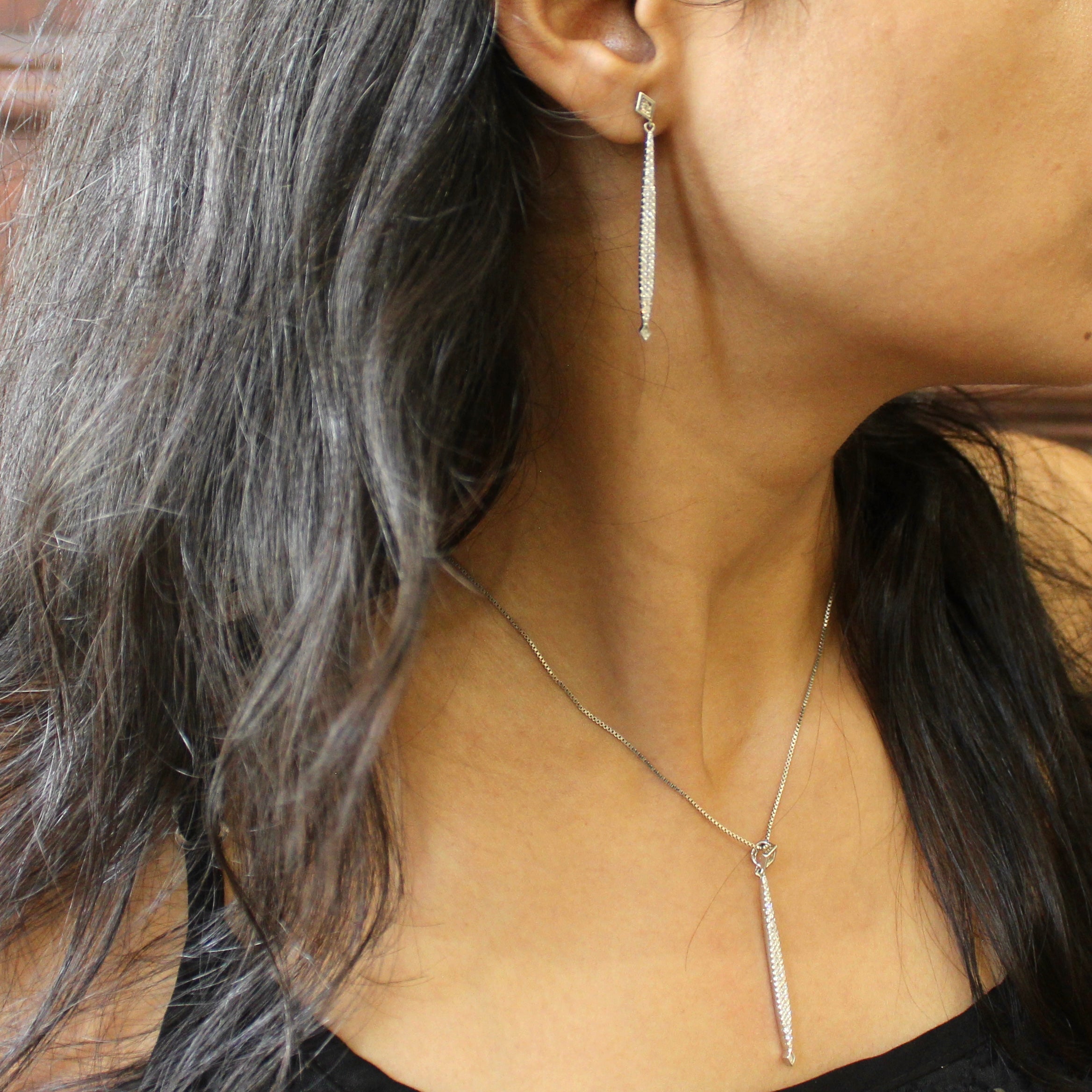 Party on my mind zircon lined Pendant with Earrings in 925 silver