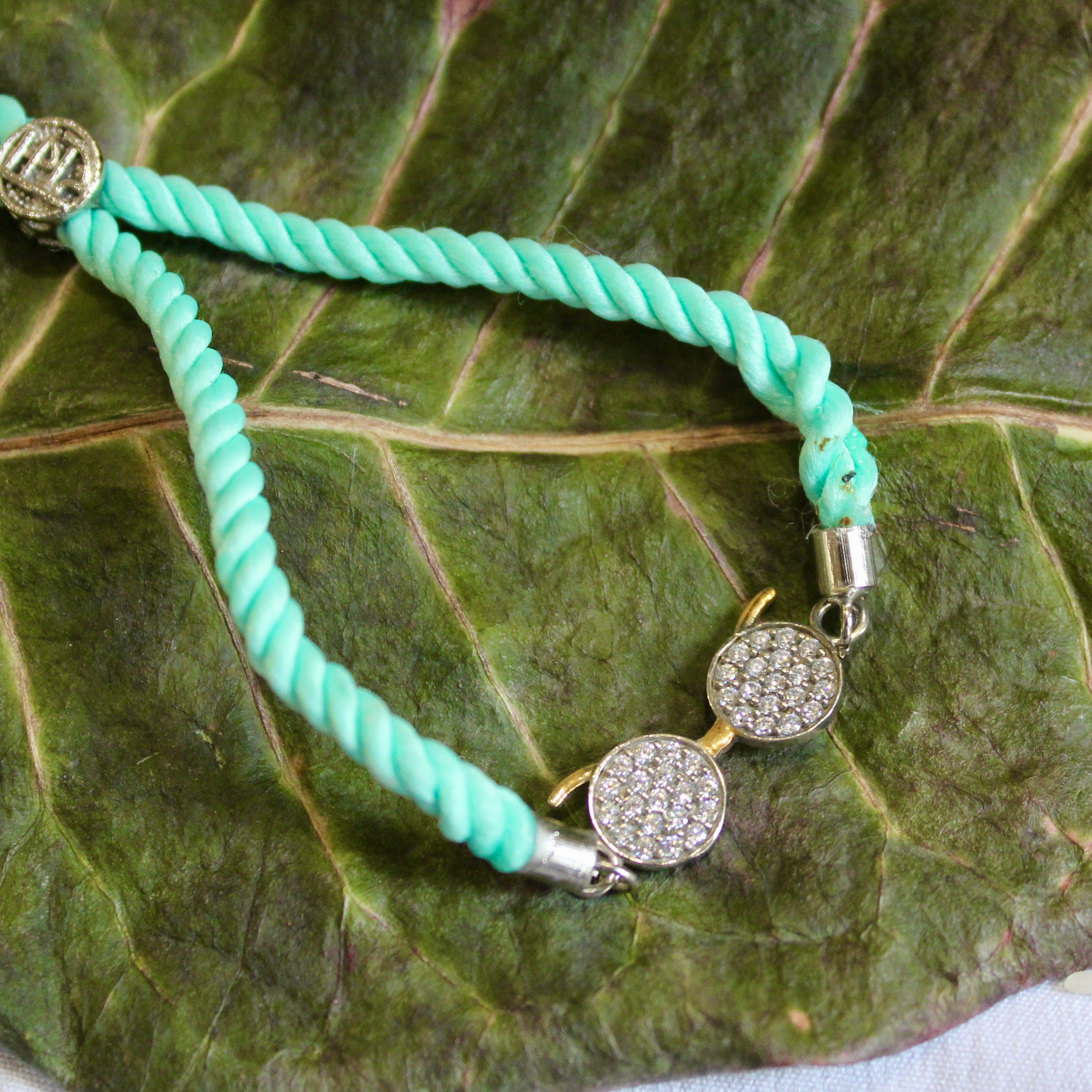 'Sunglass' Silver Green Thread Rakhi in 925 Silver