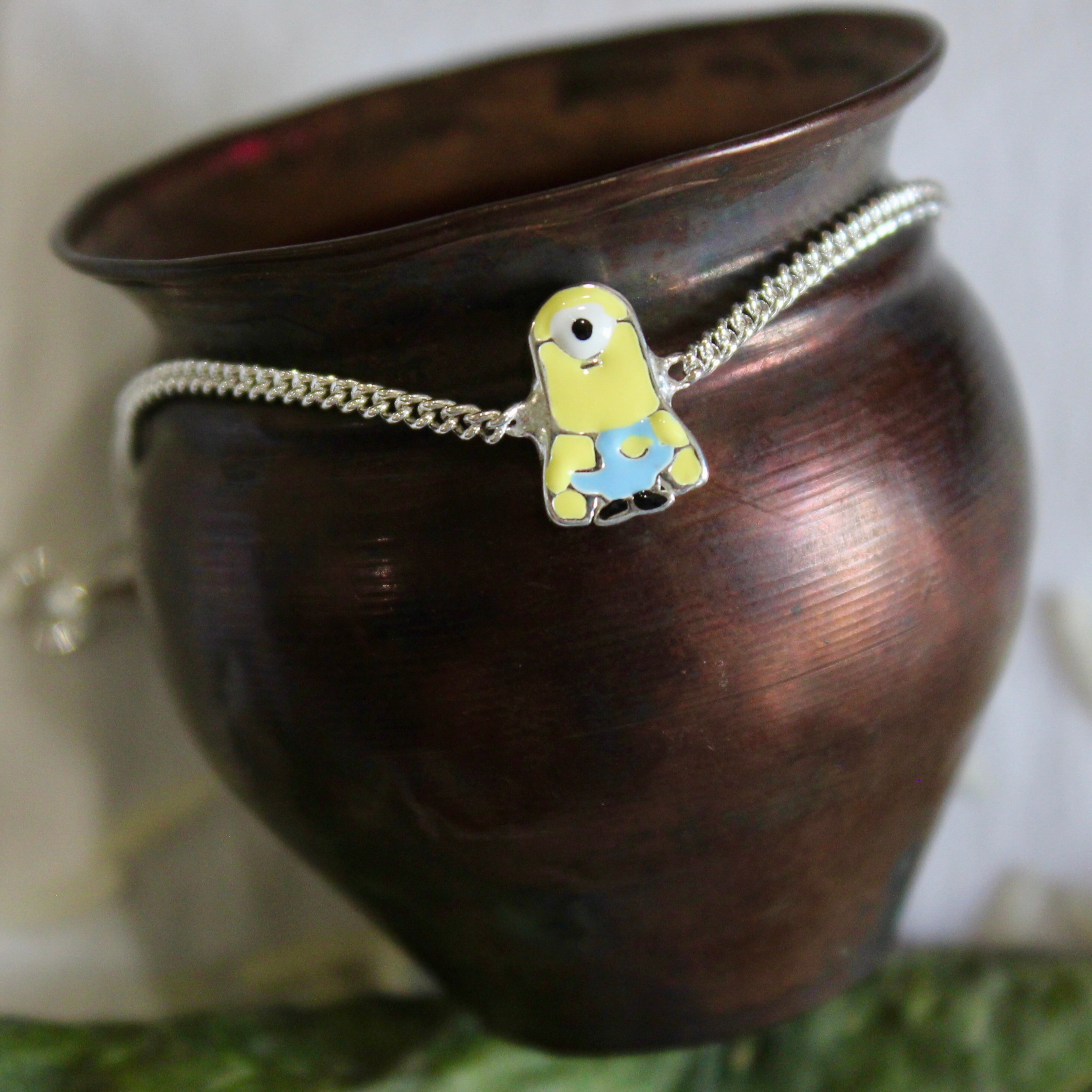 Minion 925 pure silver chained rakhi