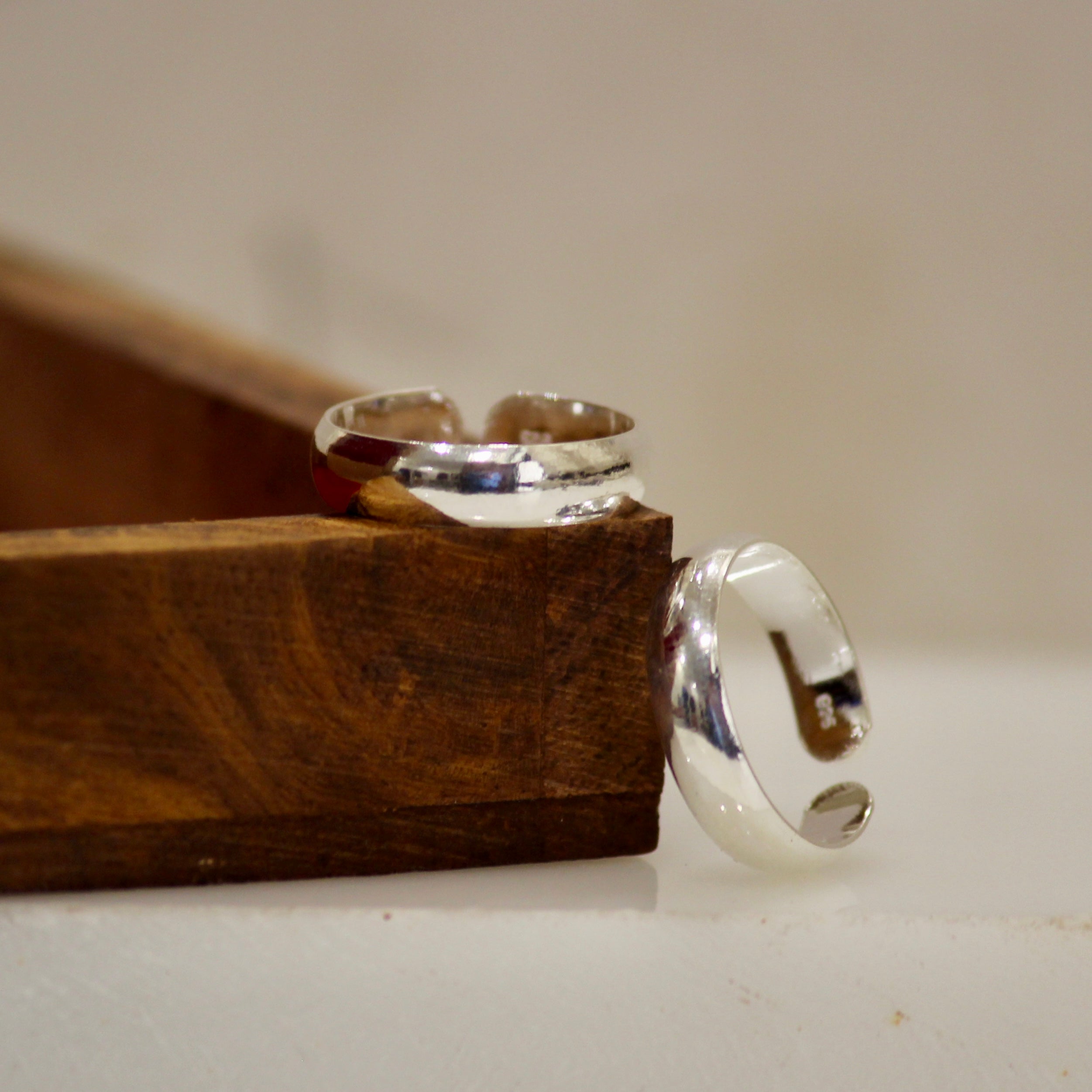 Evergreen Classic 925 Pure Silver Toe Rings- Pair