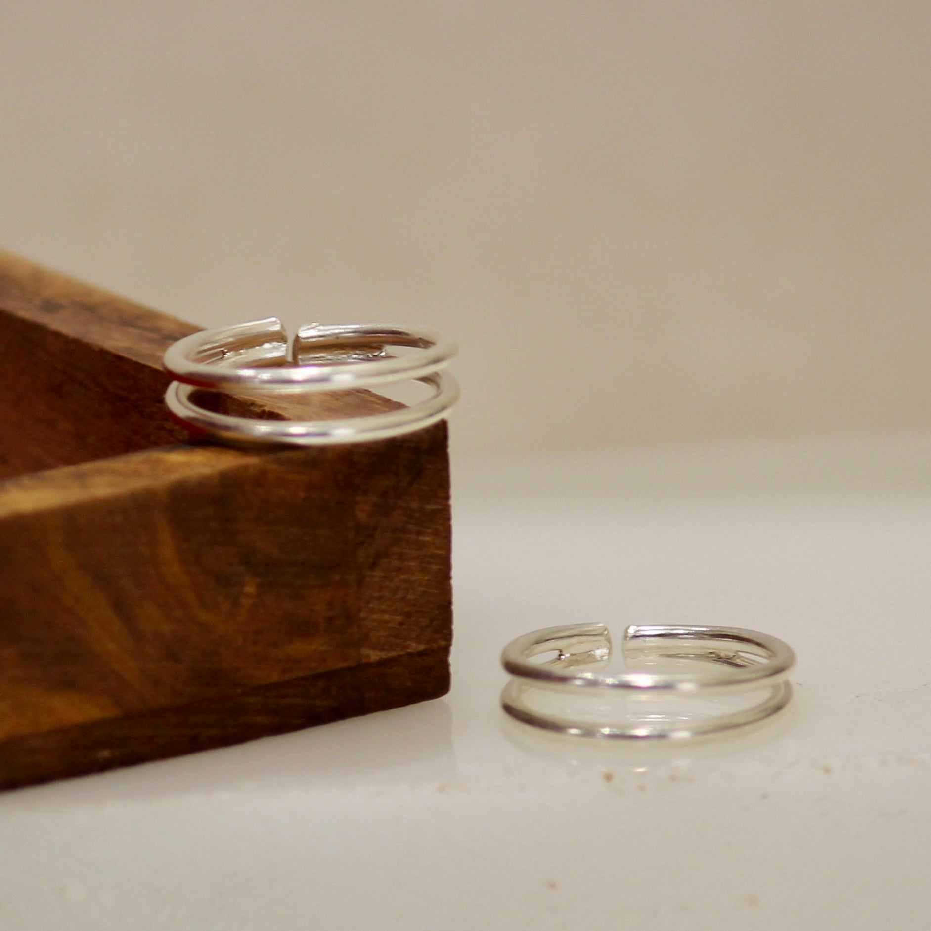 2 Wired Classic 925 Pure Silver Toe Rings- Pair