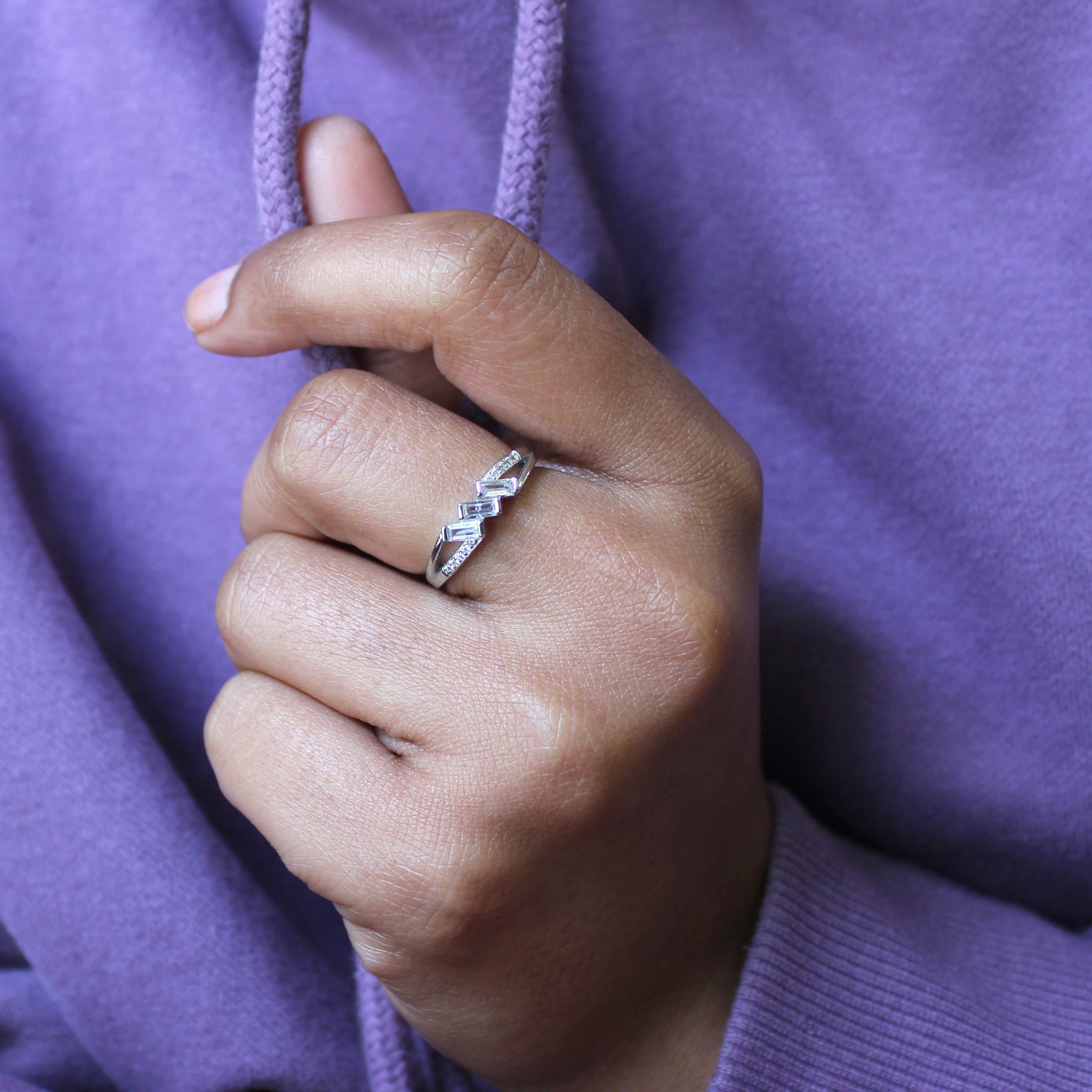 3 Stone Lines Joined Minimal 925 Silver Ring