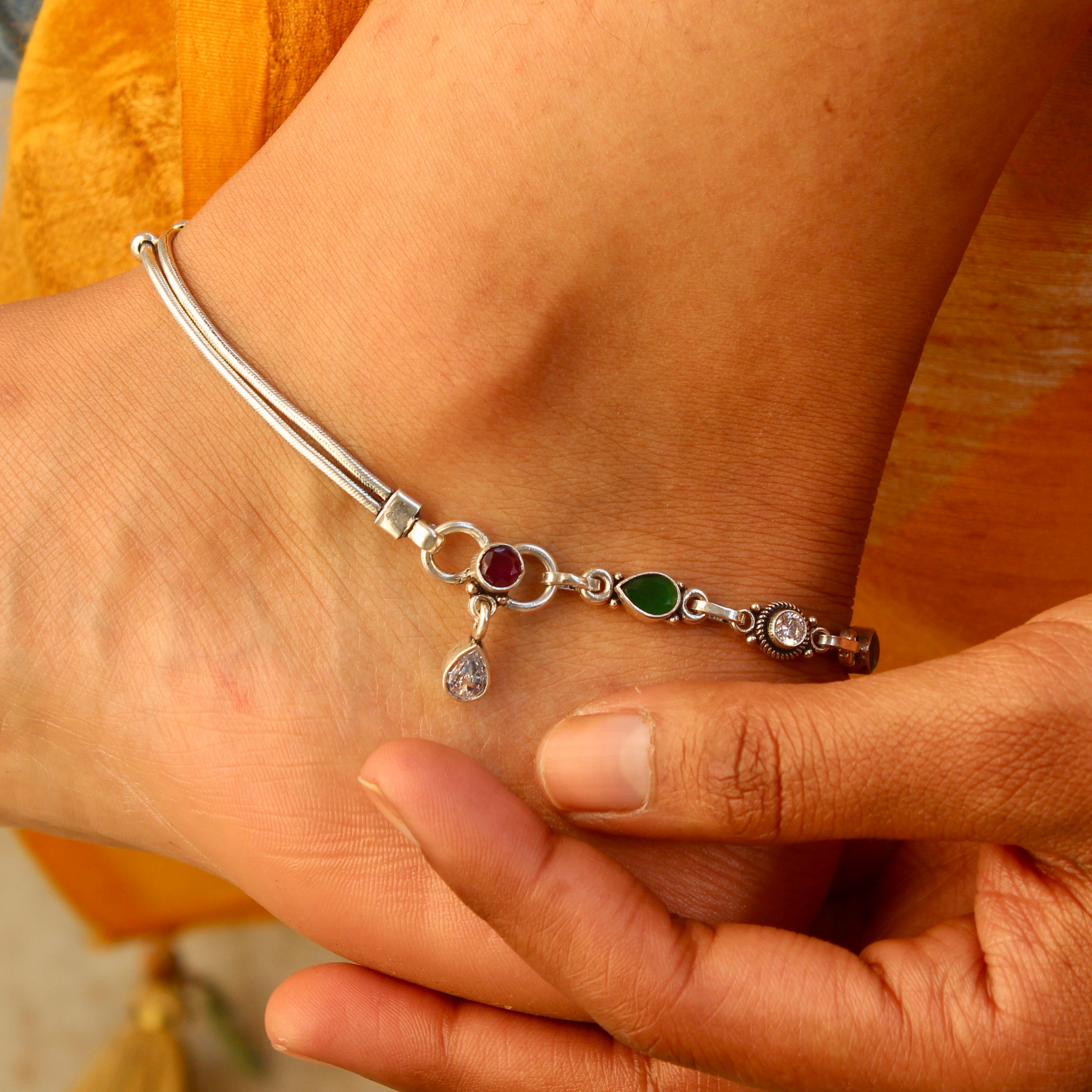 Zircon Flower with Emerald Stones 925 Silver Anklet- Single piece