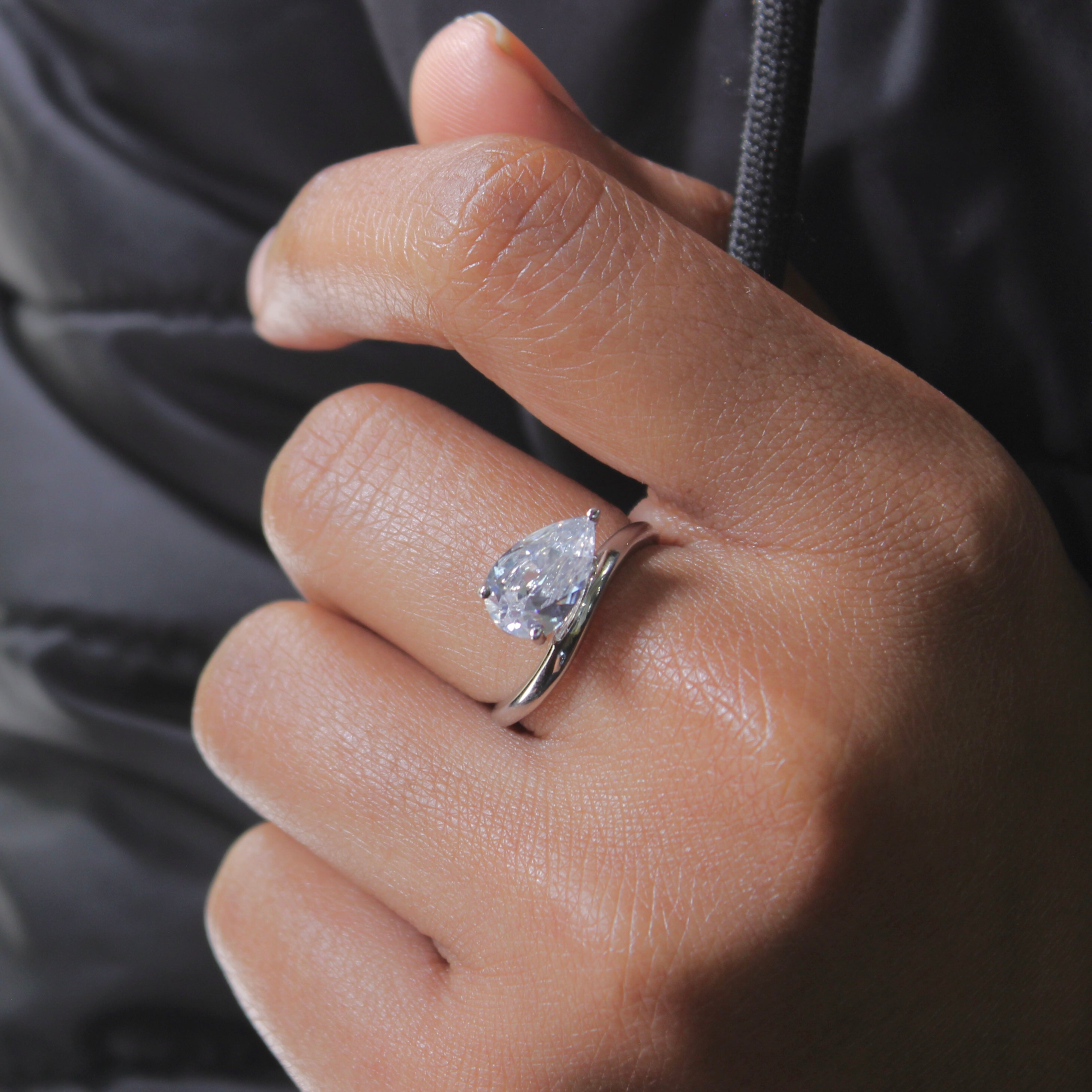 Big Zircon Stone on Side 925 Silver Minimal Ring