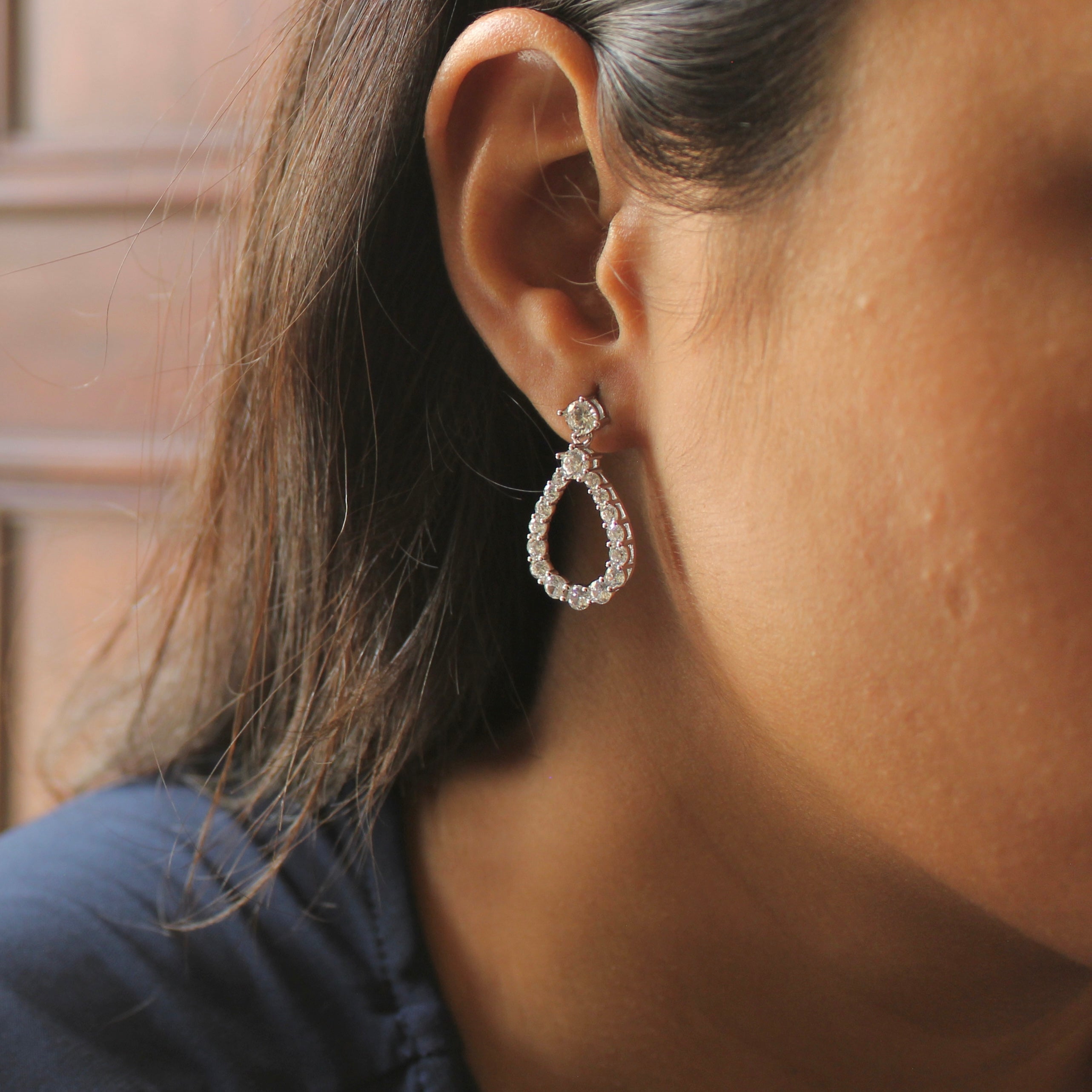 Zircon Stones Oval Shaped Hanging Earrings in 925 Silver
