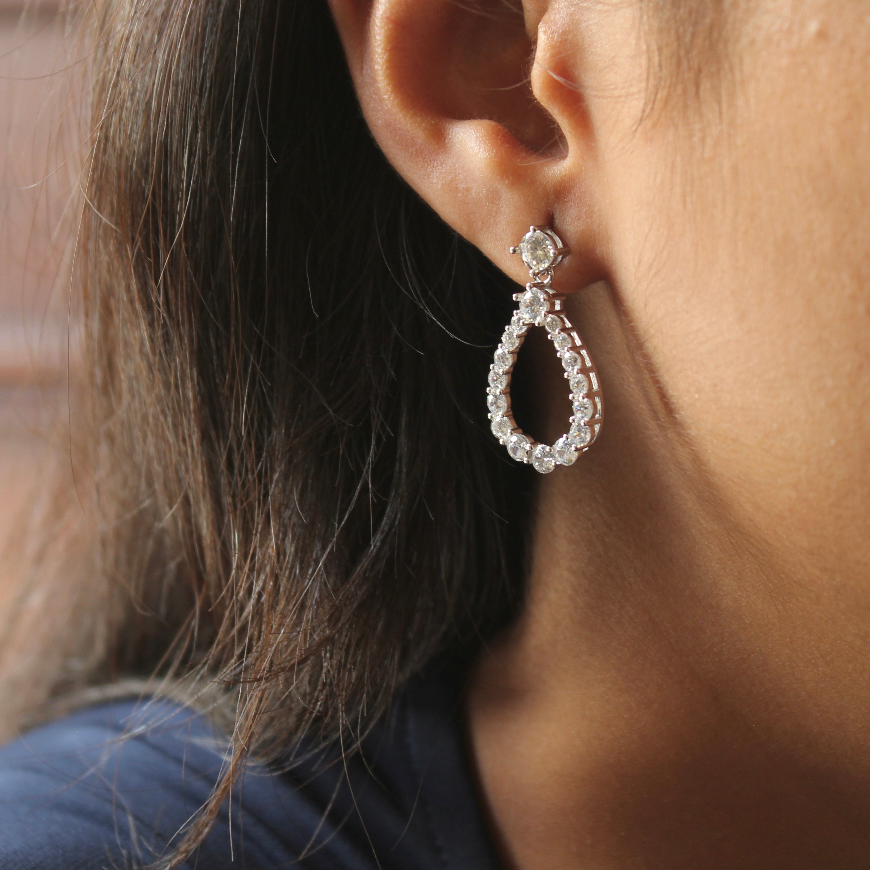 Zircon Stones Oval Shaped Hanging Earrings in 925 Silver