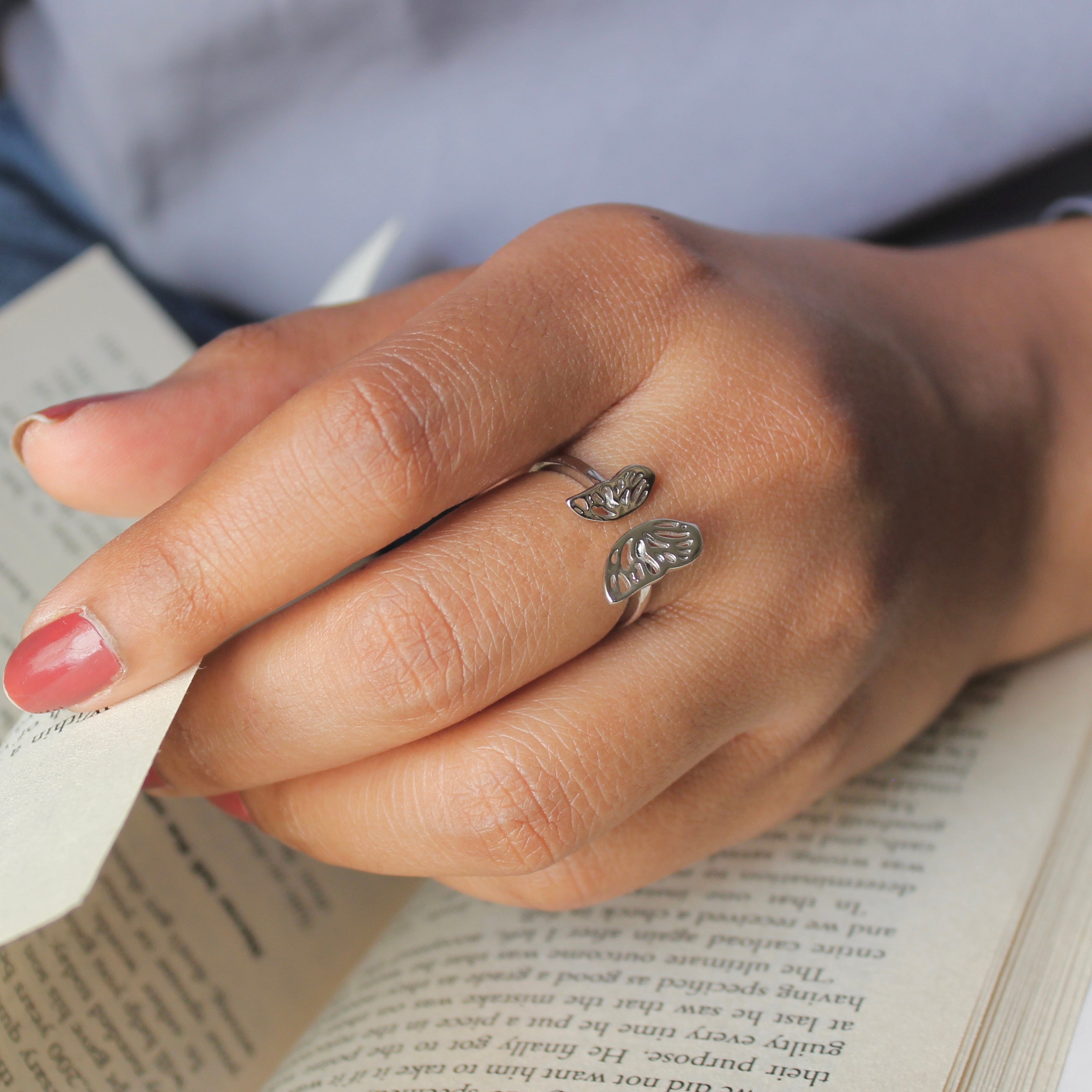 Butterfly Patterned Pure Silver Minimal Ring