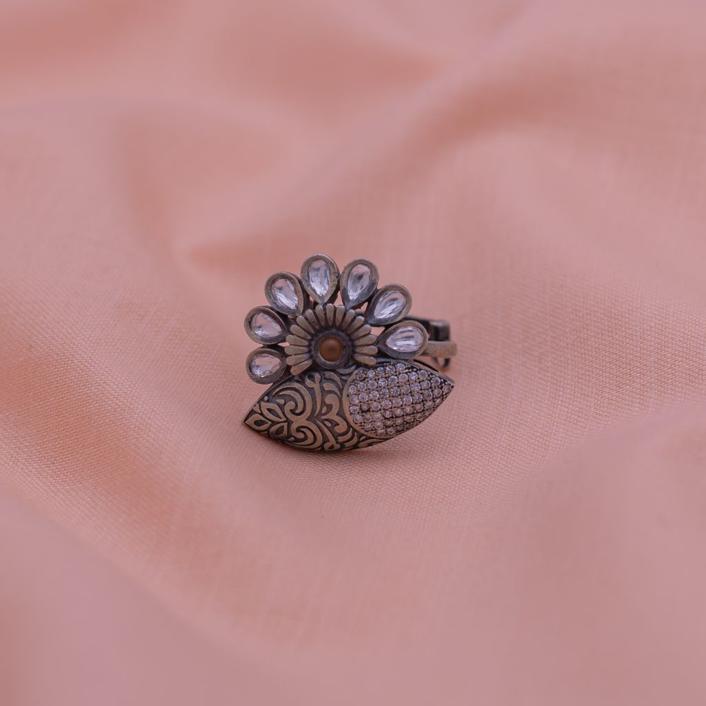 Sunrise Antique Pure Silver Ring With Zircon Stones- Free size