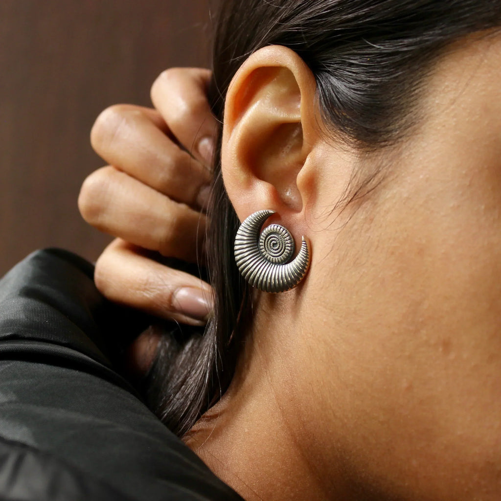 How to Style Oxidised Jhumkas With Different Outfits