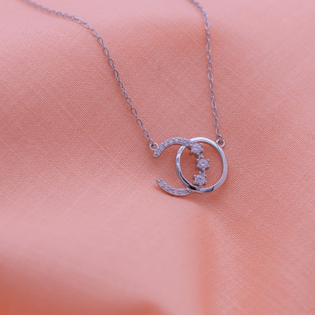 Half Moon in Circle Pure Silver Pendant With Linked Chain