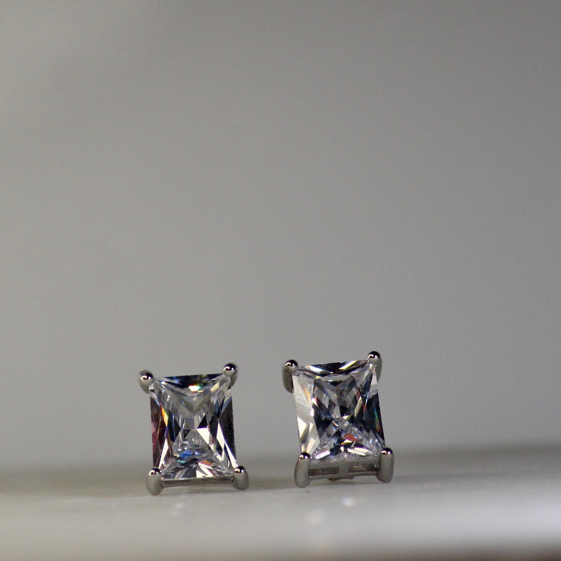 Cube XL size single stone 925 silver studs