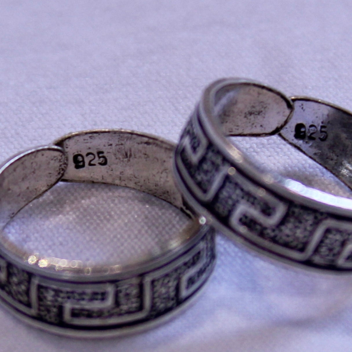 Historic lines 925 oxidised silver toe rings