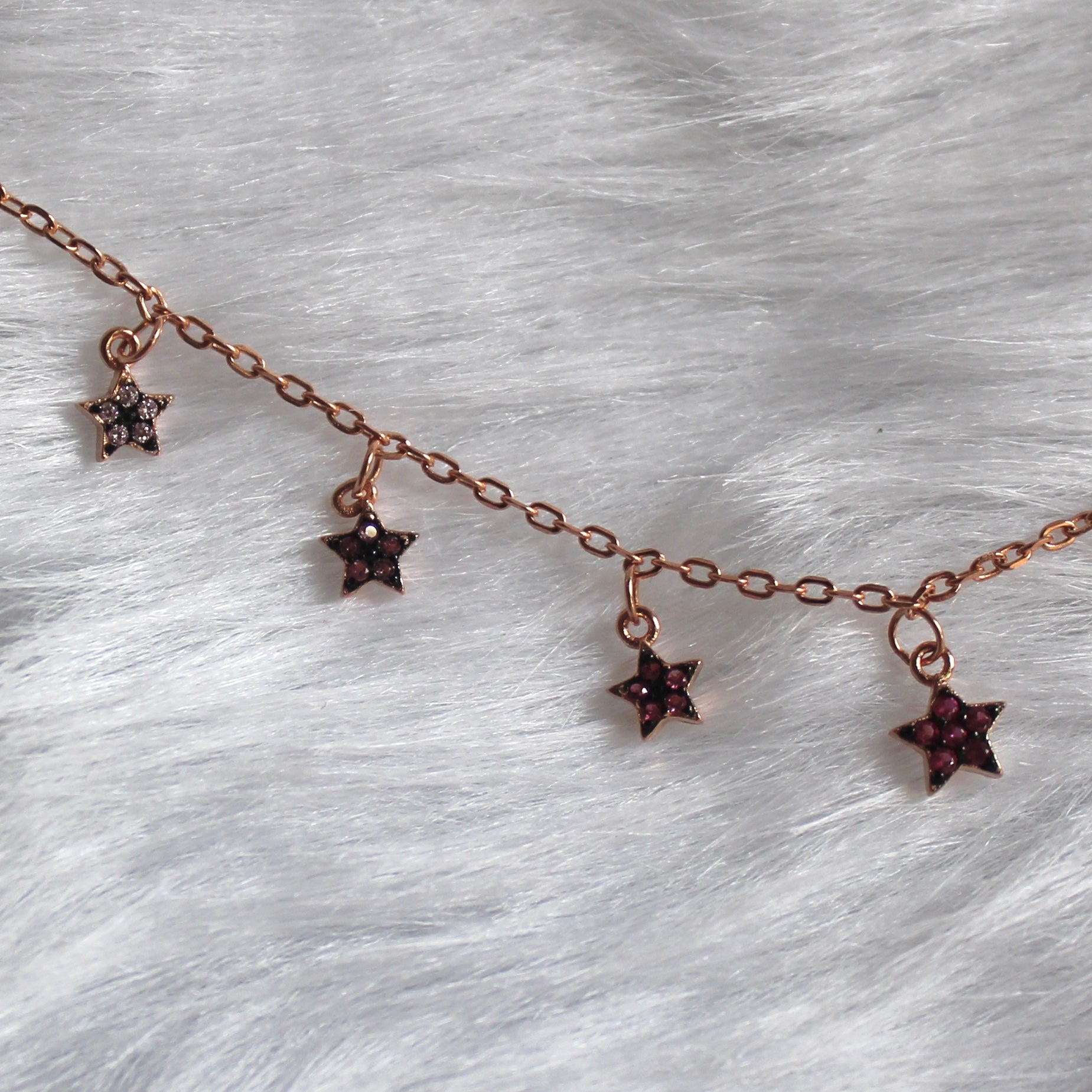 Maroon stars minimal 925 silver chain with gold rhodium plated