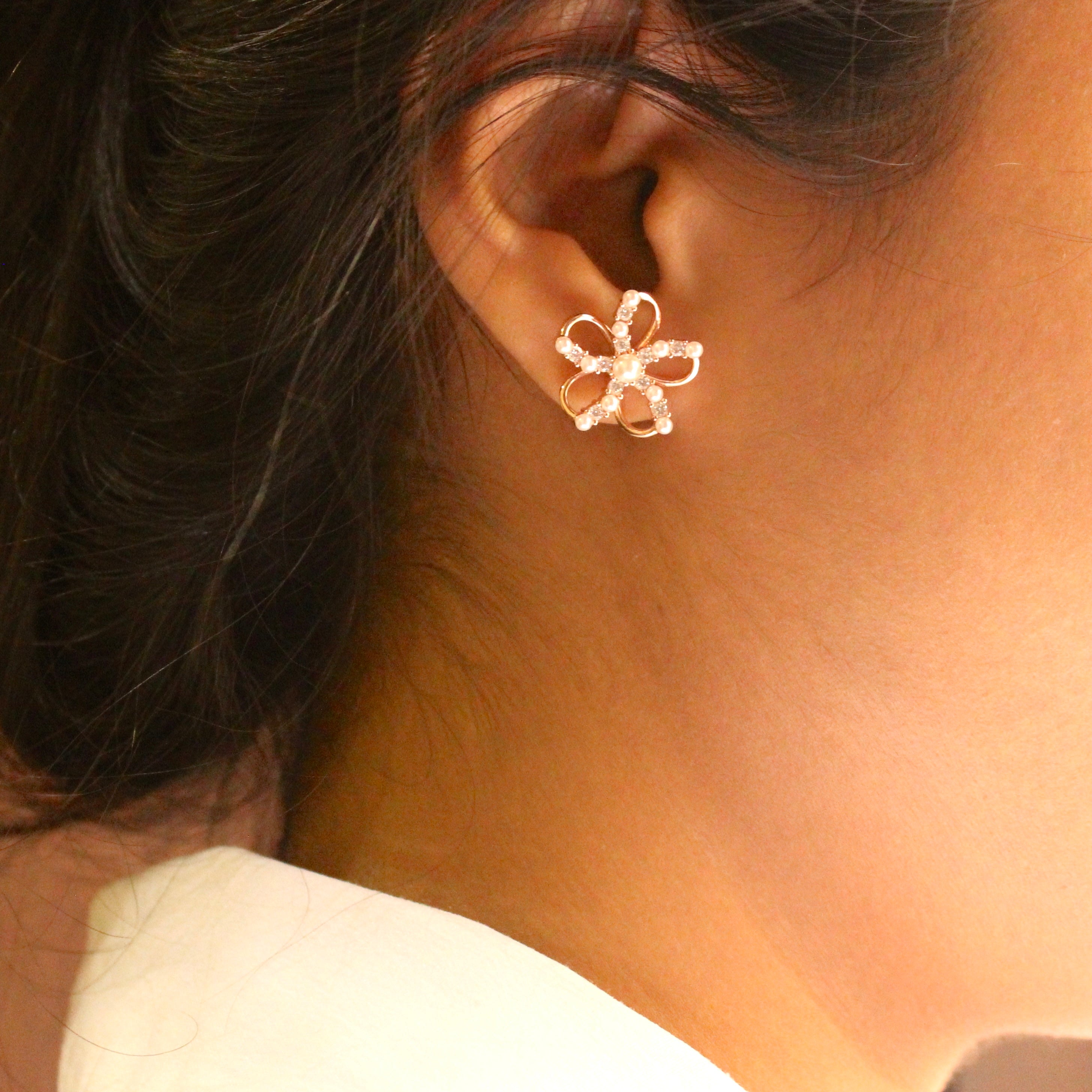 Rose gold flower 925 silver studs with pearls