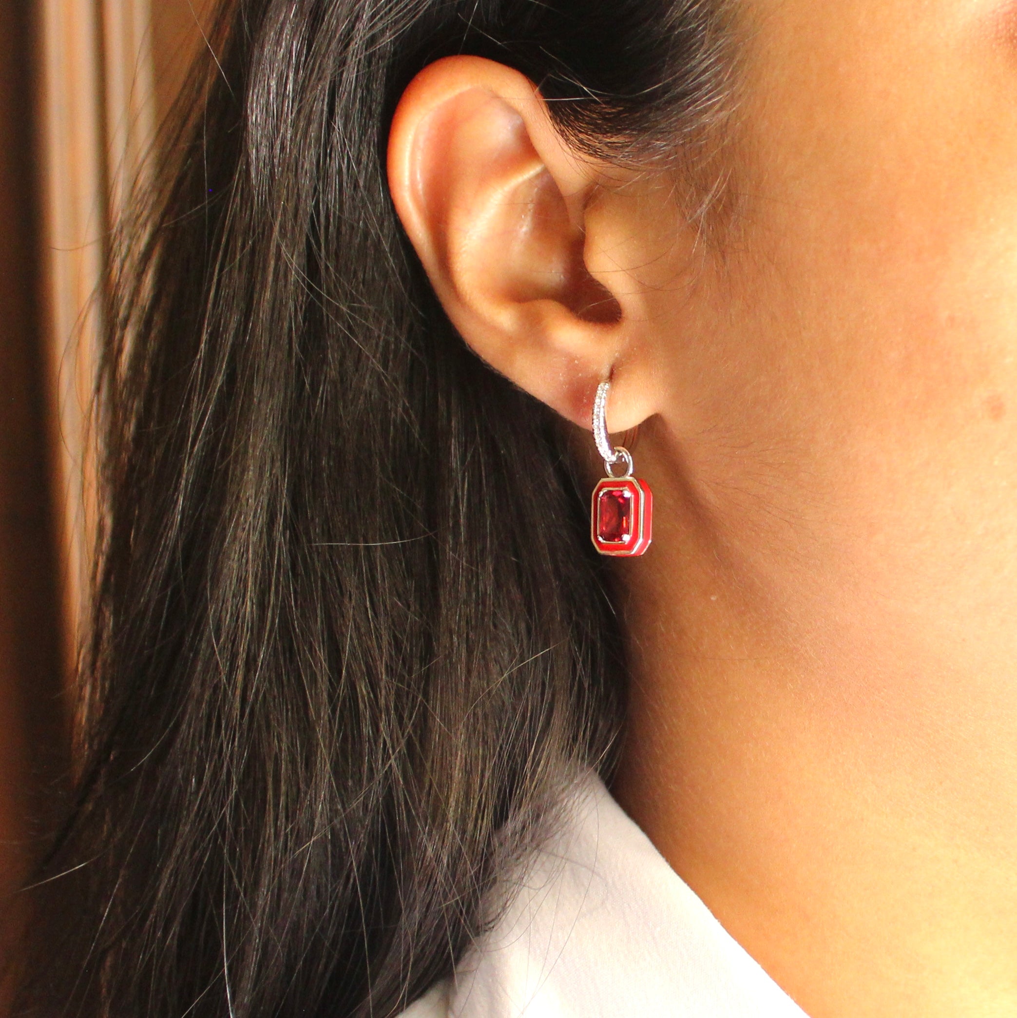 Red stones drop earrings in 925 silver