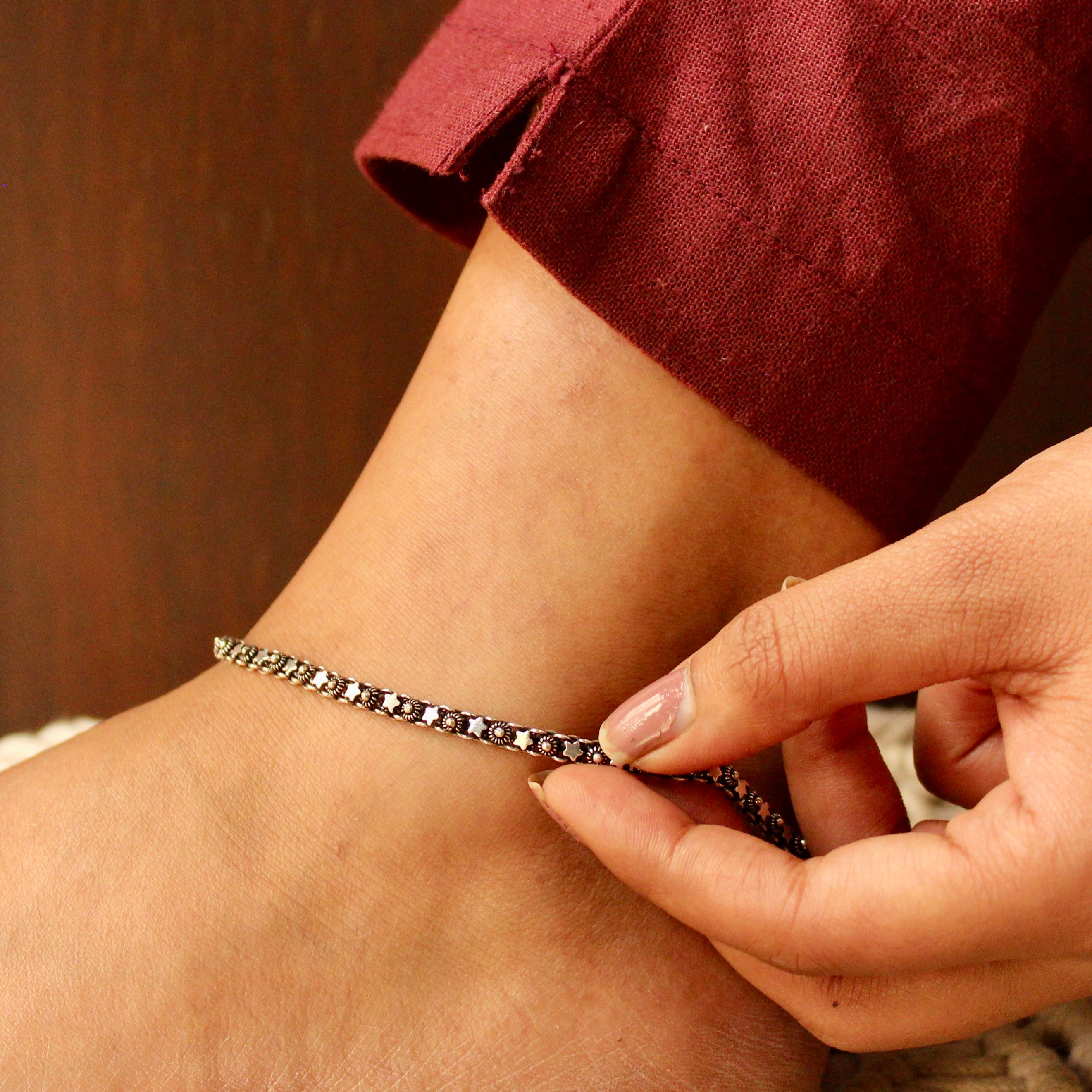 Stars black 925 oxidised silver anklet- single piece