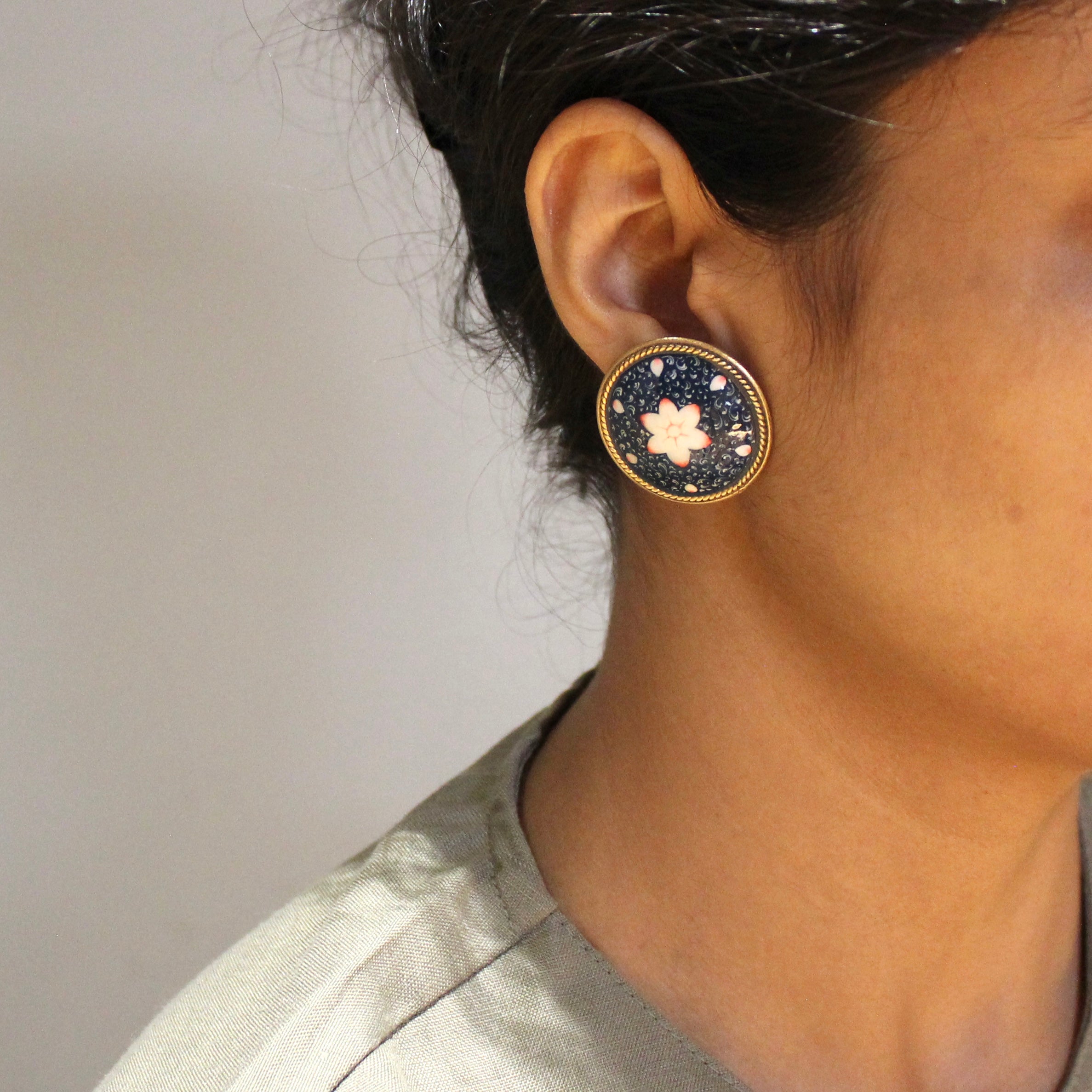 Blue textured button 925 silver Studs