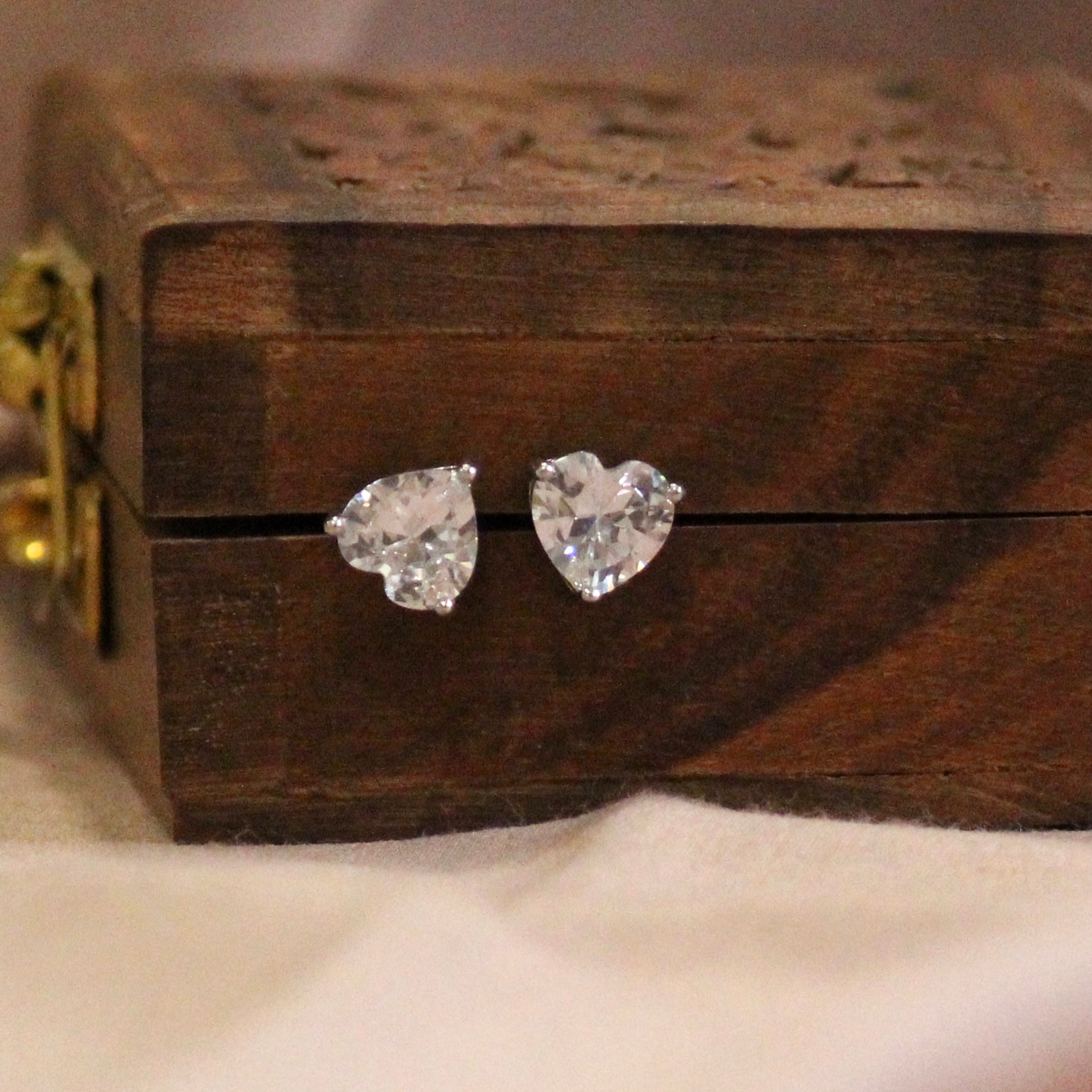 Heart XL size single stone 925 silver studs