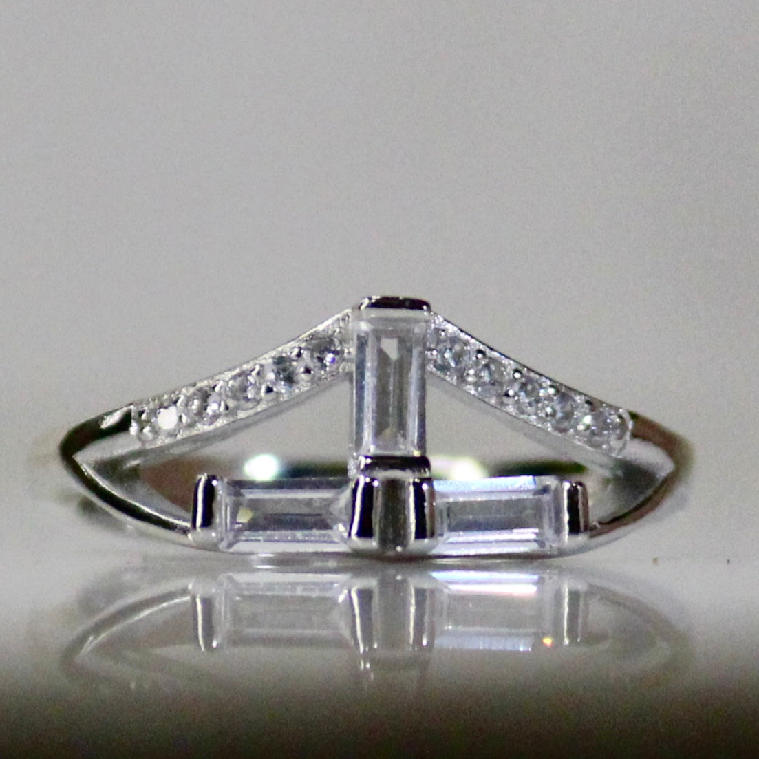 Crowned window minimal 925 silver ring