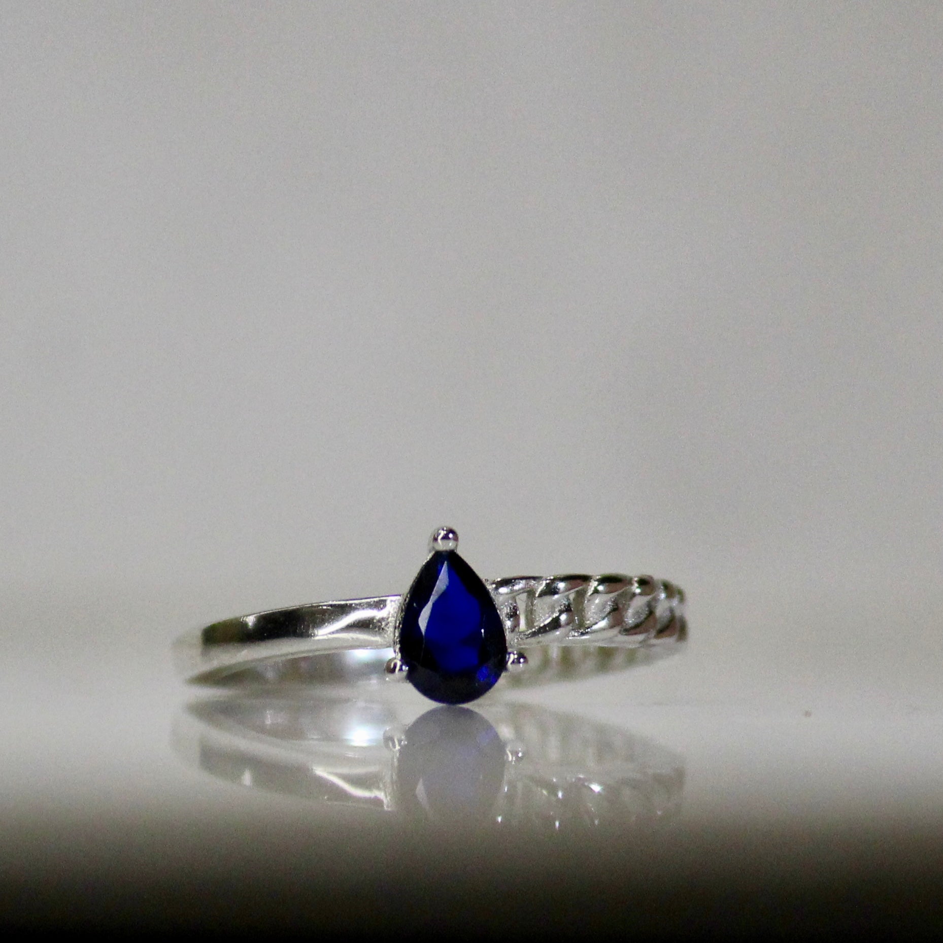 Sapphire single stone minimal pure silver Ring