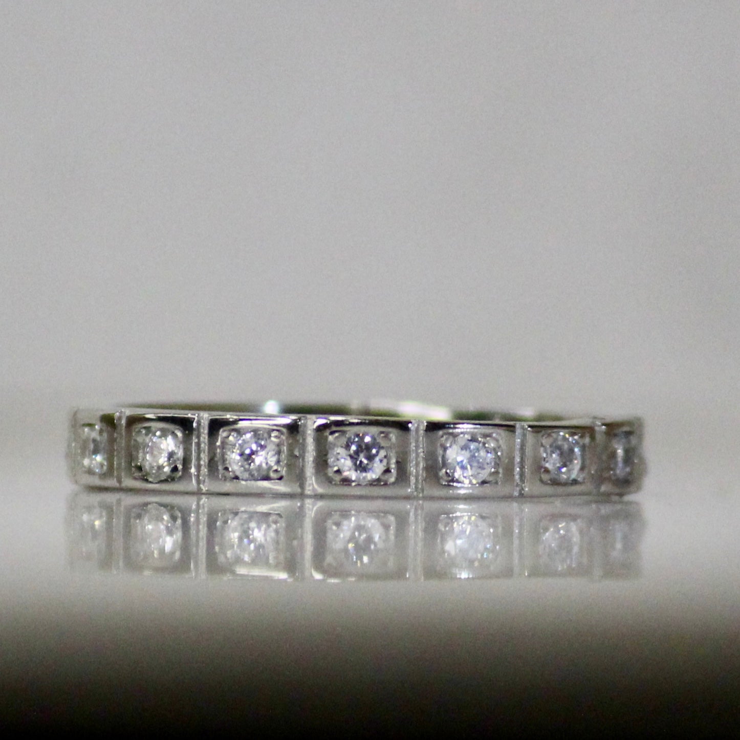 Chained stone bands 925 sterling silver ring