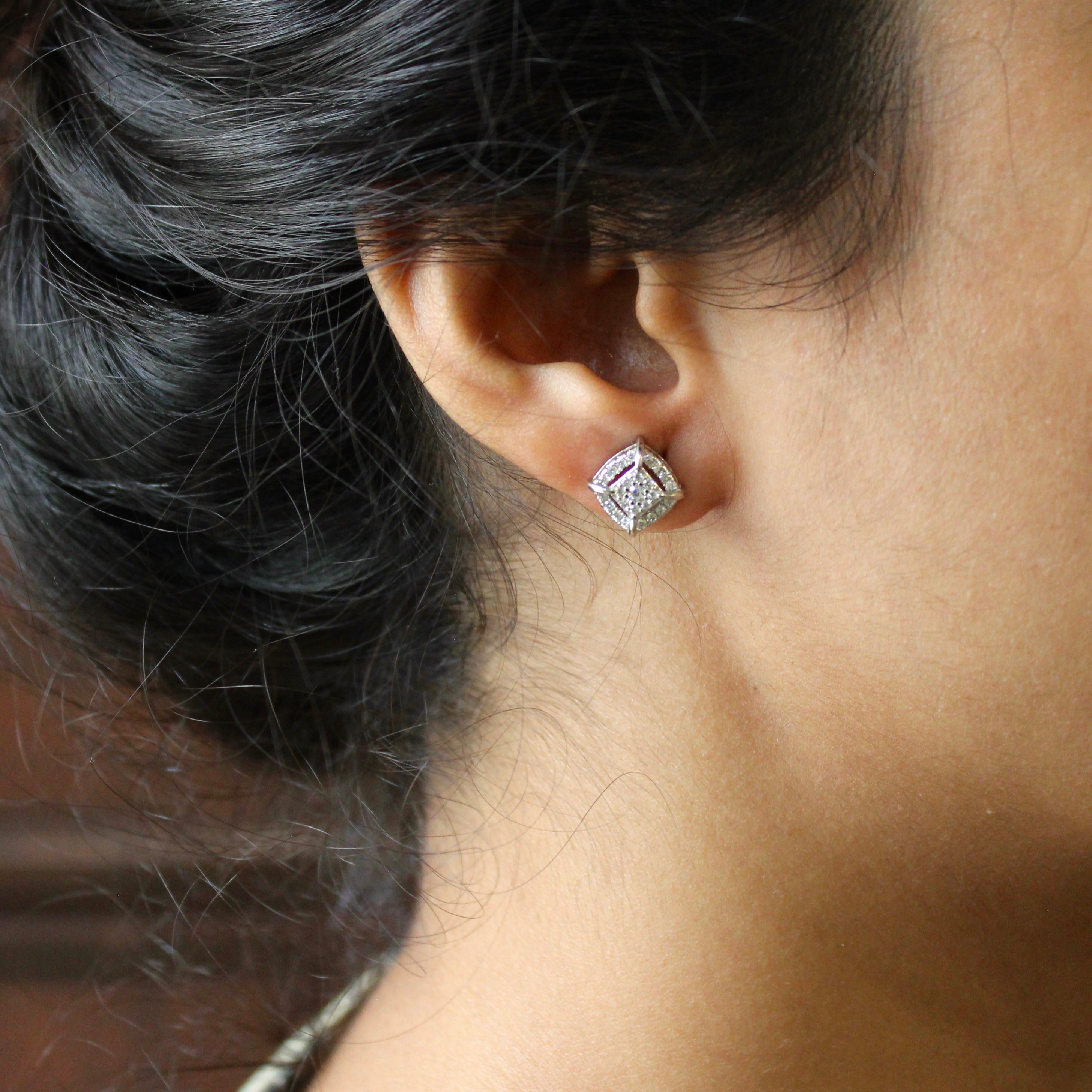 Cube curvy edges multi stone 925 silver studs