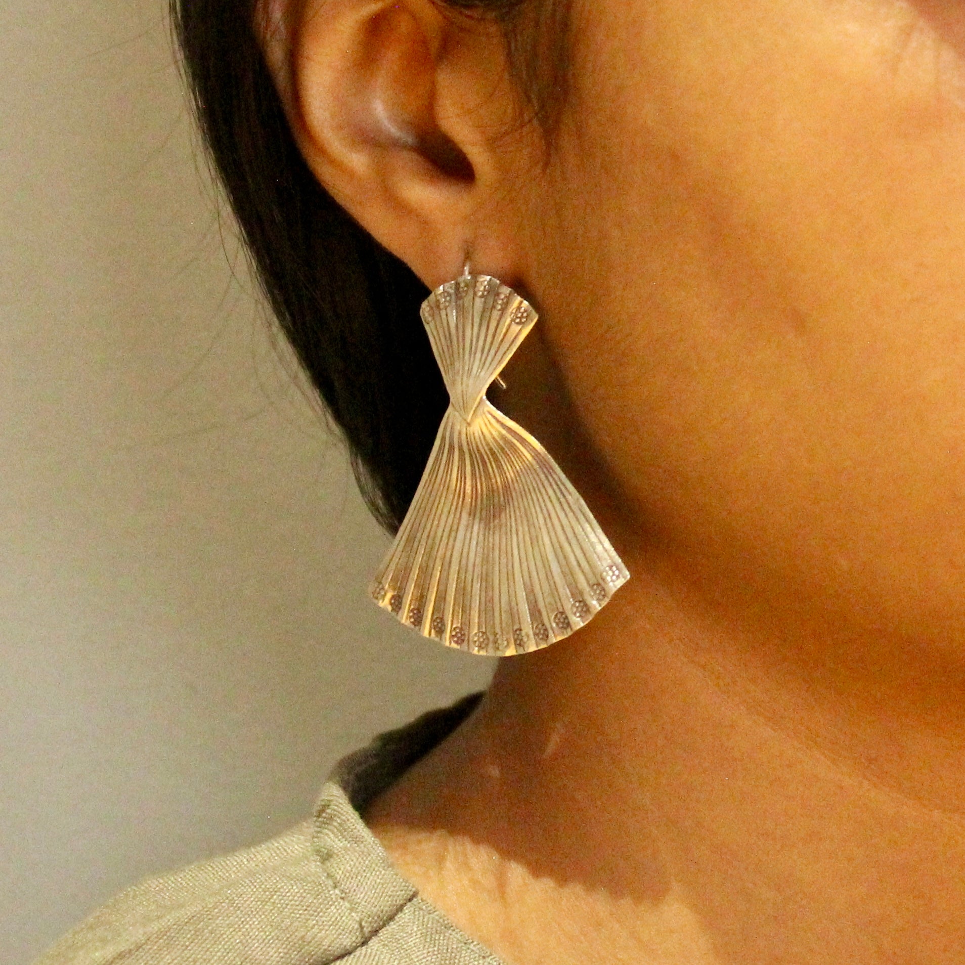 Shell cover hanging 925 silver earrings