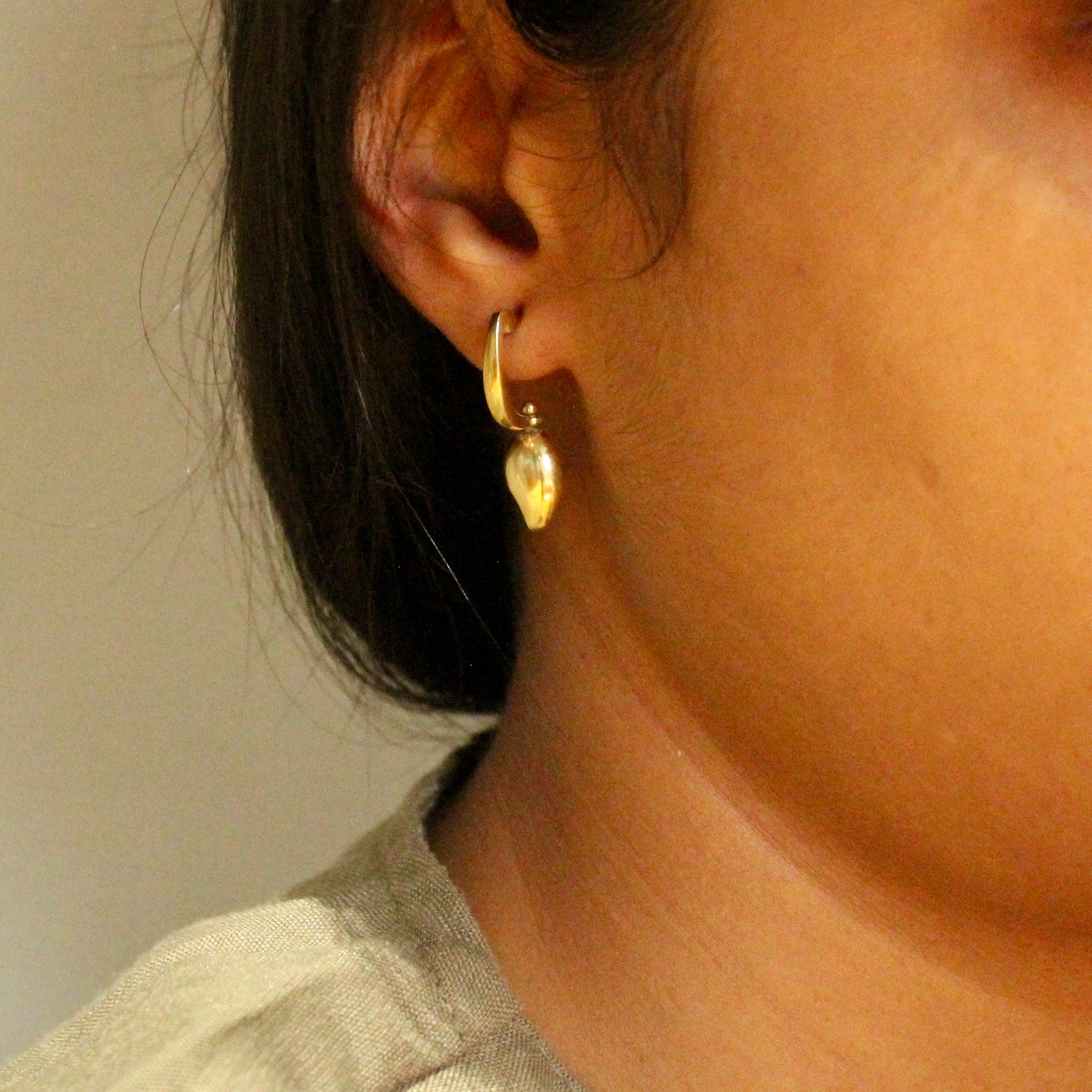 Gold leaf hanging 925 silver earrings