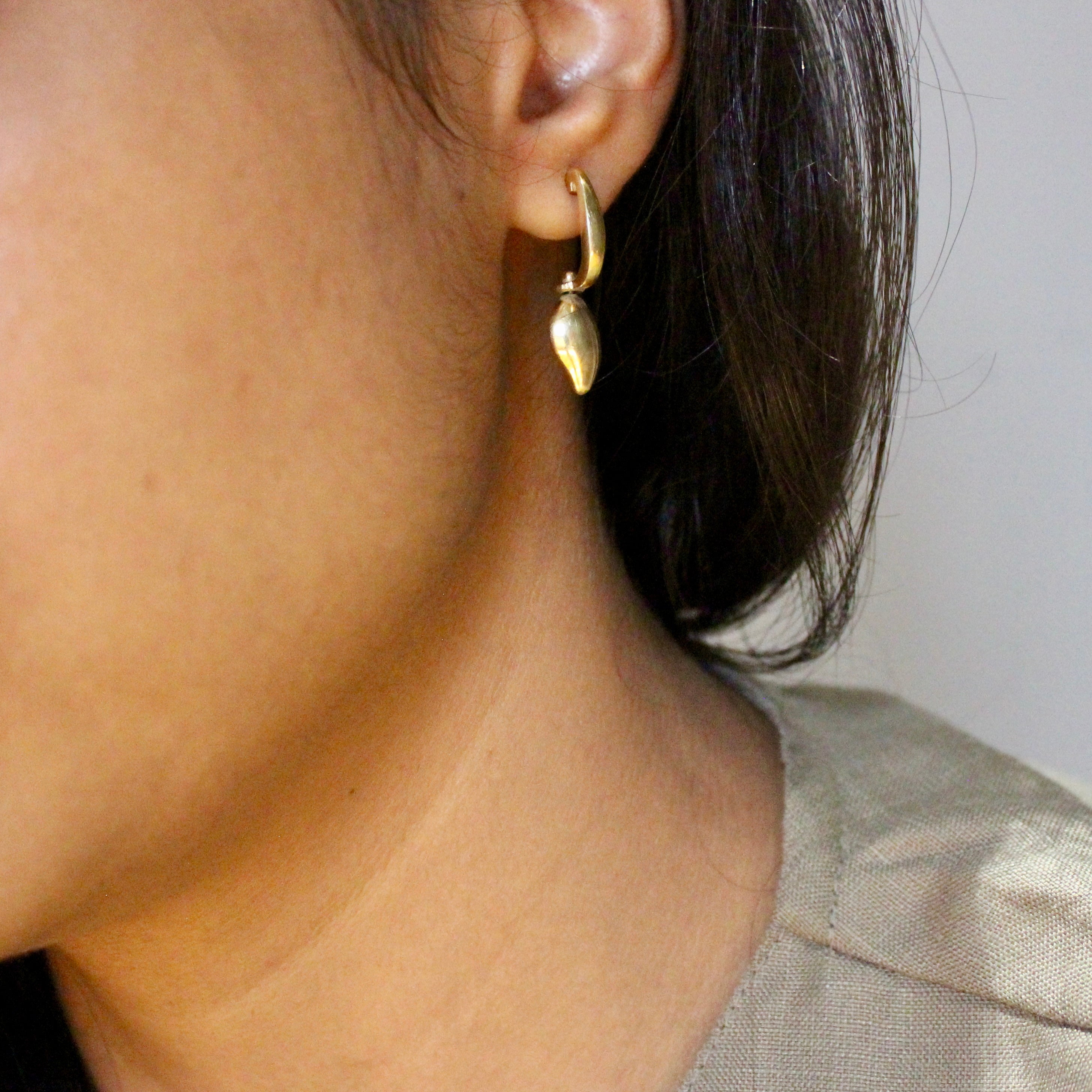 Gold leaf hanging 925 silver earrings