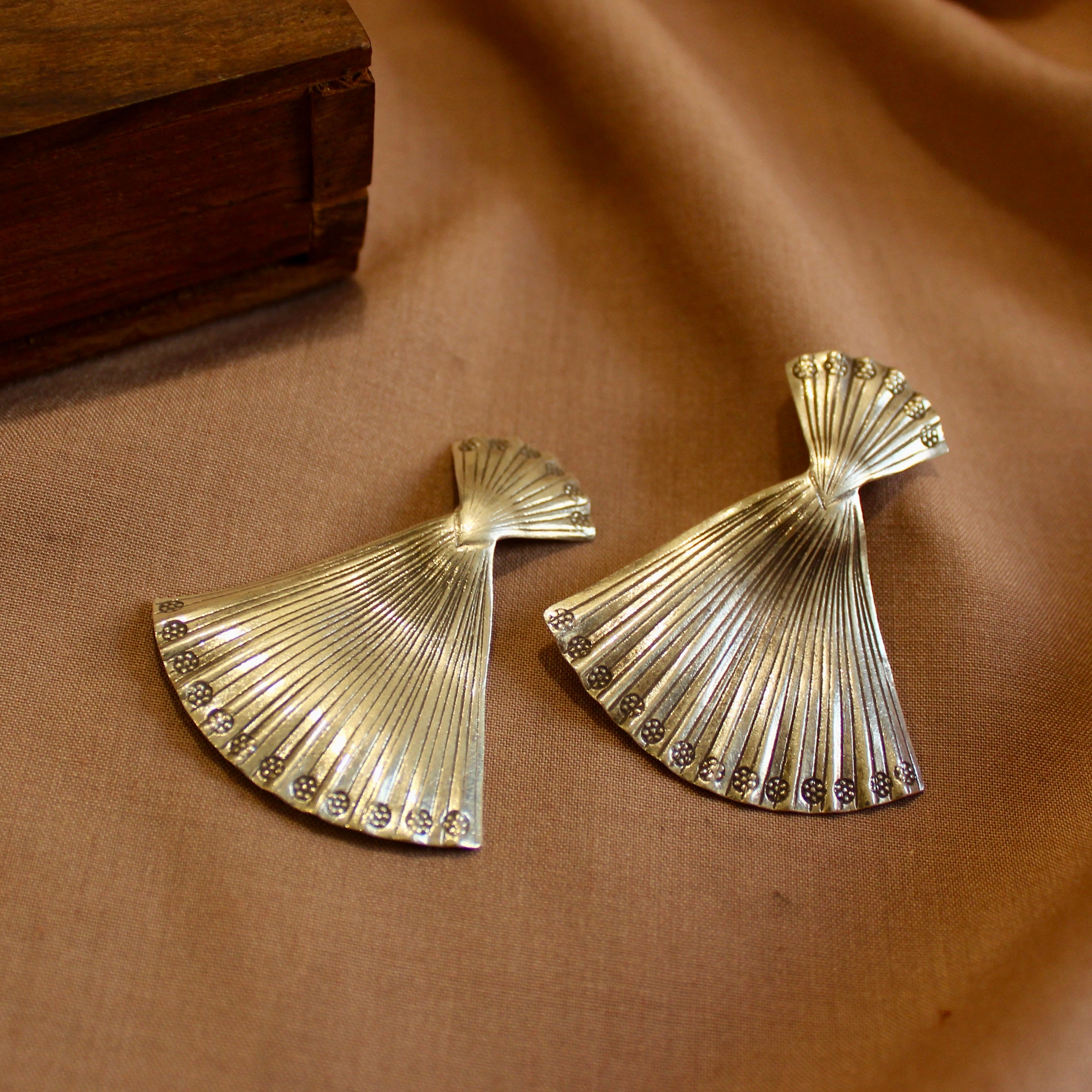 Shell cover hanging 925 silver earrings