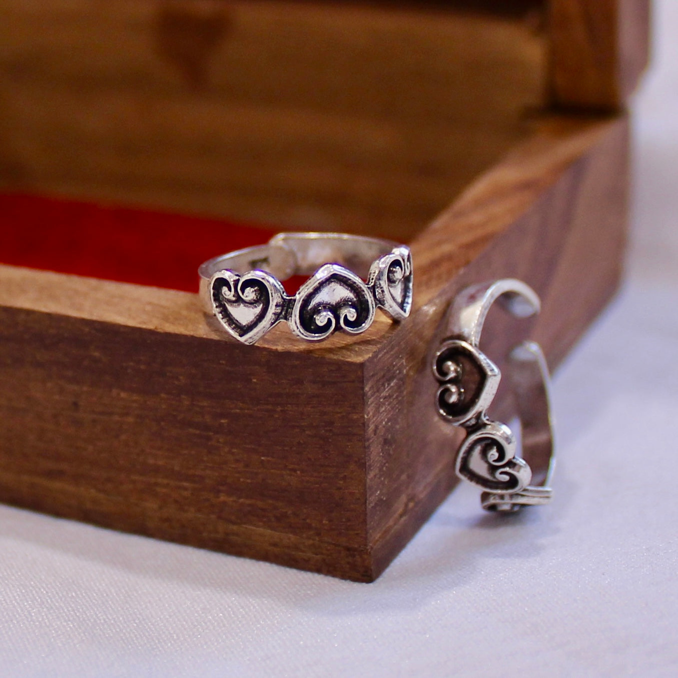 Mini heart charm pure silver toe rings