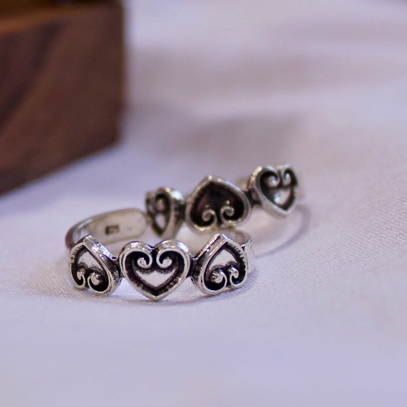 Mini heart charm pure silver toe rings