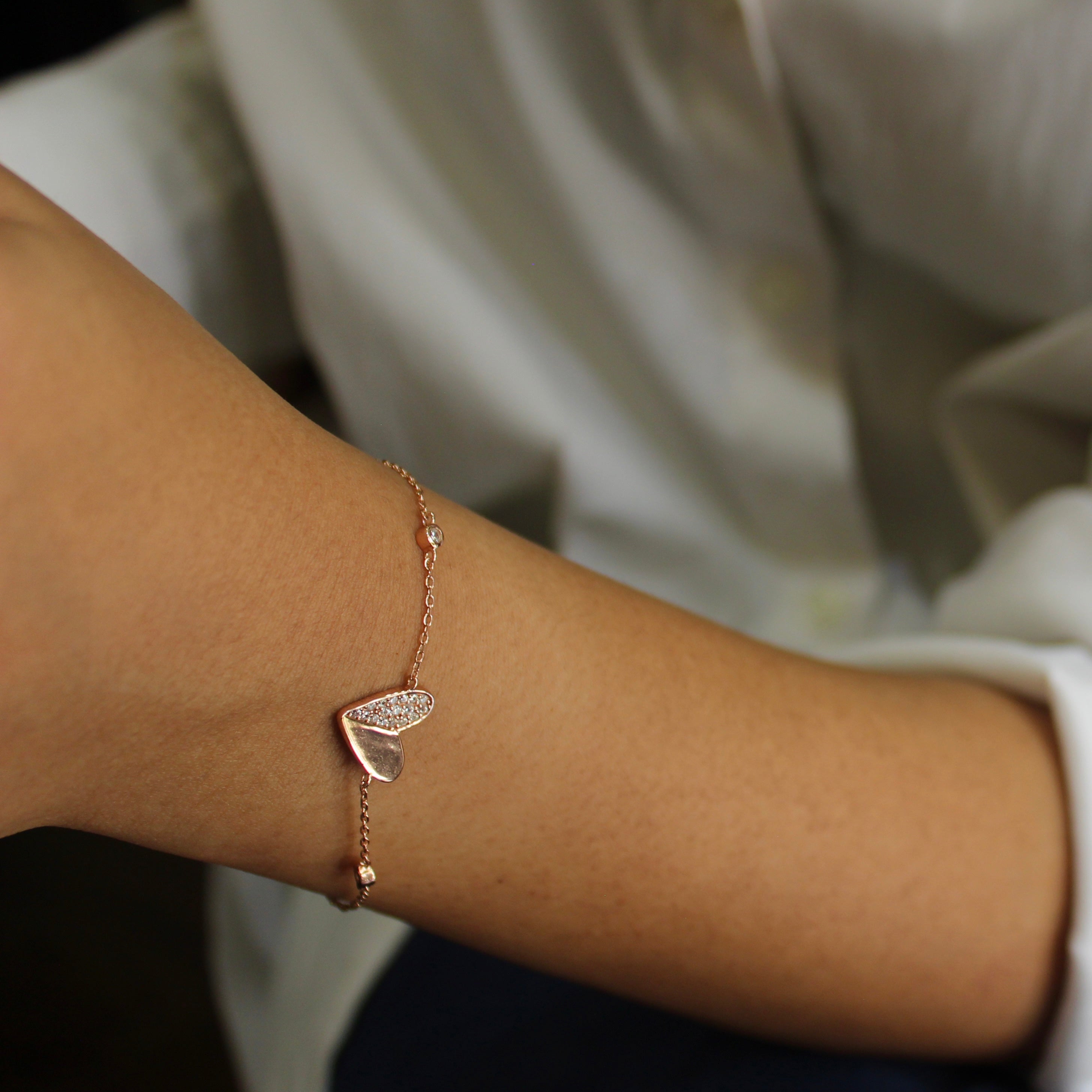 Heart Charm in Centre 925 Silver Minimal Bracelet in Rose Gold