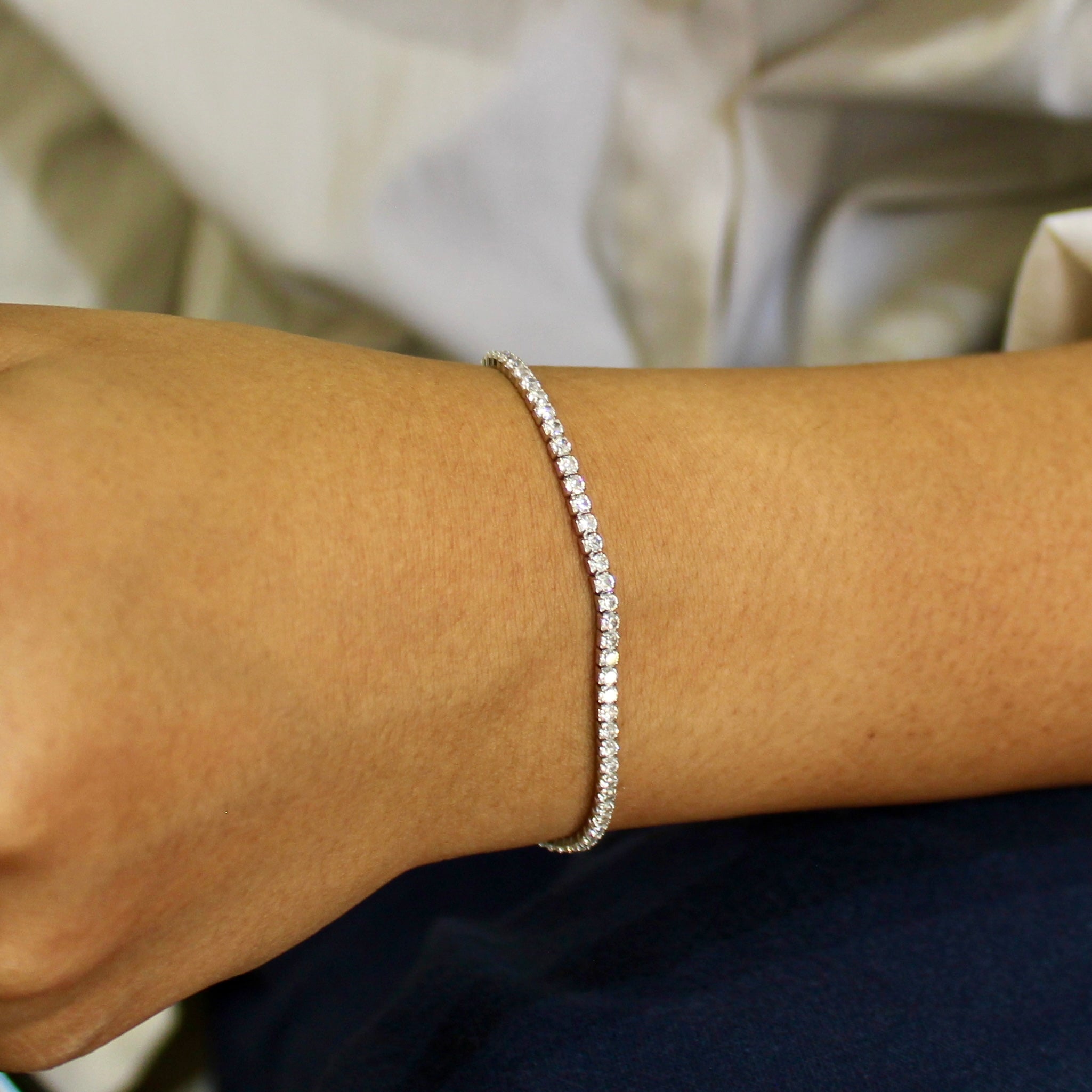 Minimal Solitaire Pure Silver Adjustable Bracelet- Single Layered