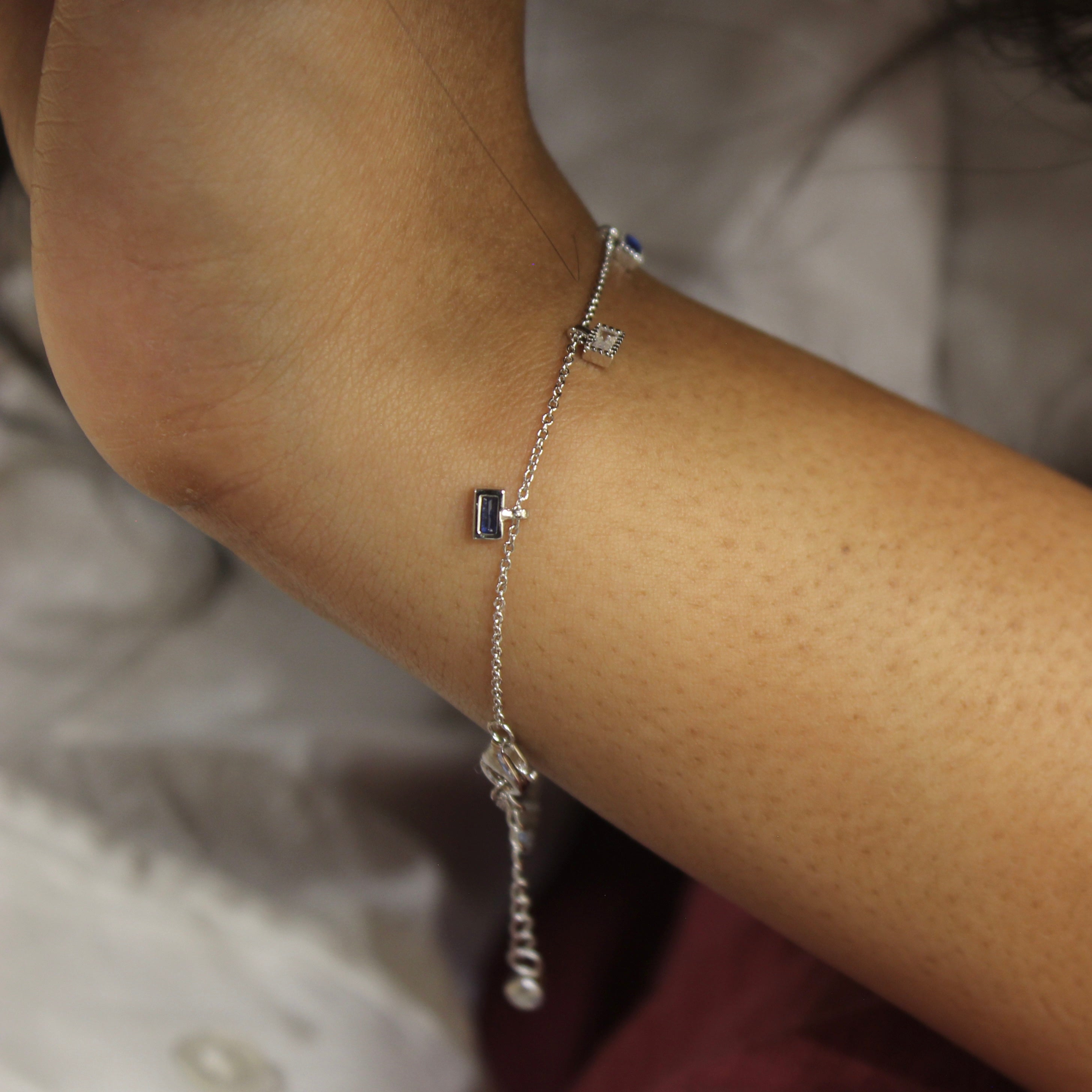 Cube hanging 925 silver minimal bracelet