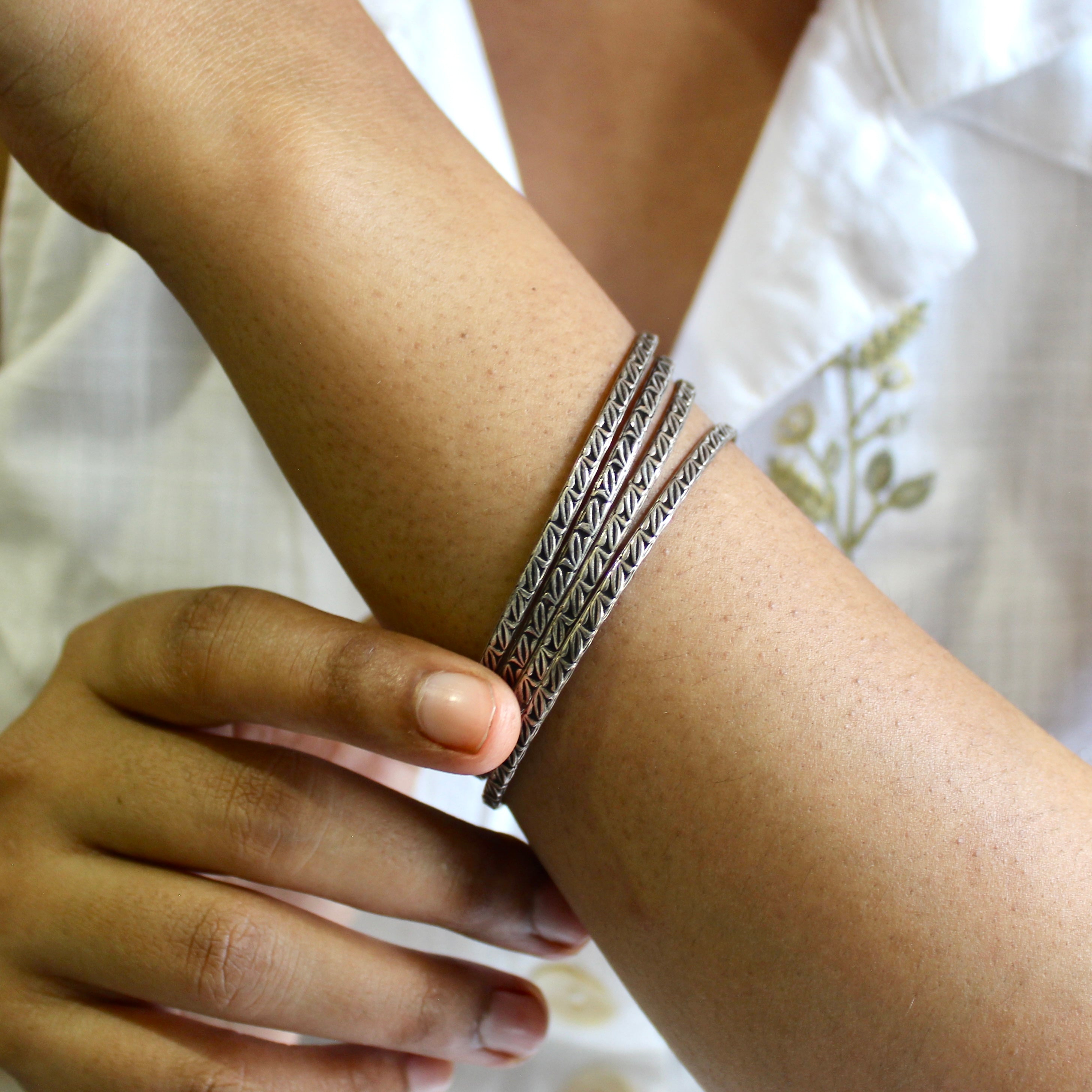 Leaf Patterned Oxidised Bangles- set of 4