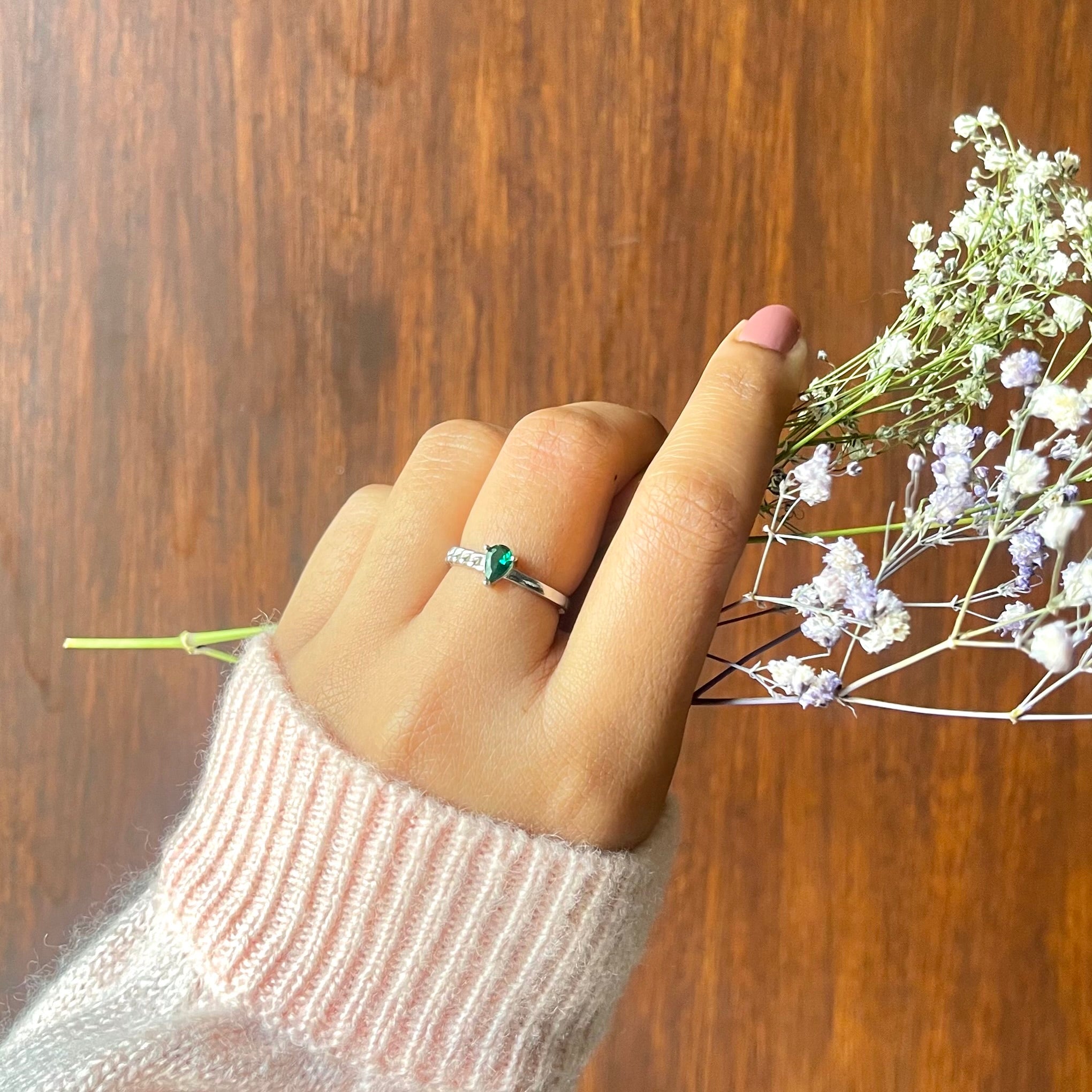 Emerald stone minimal pure silver ring- Free size