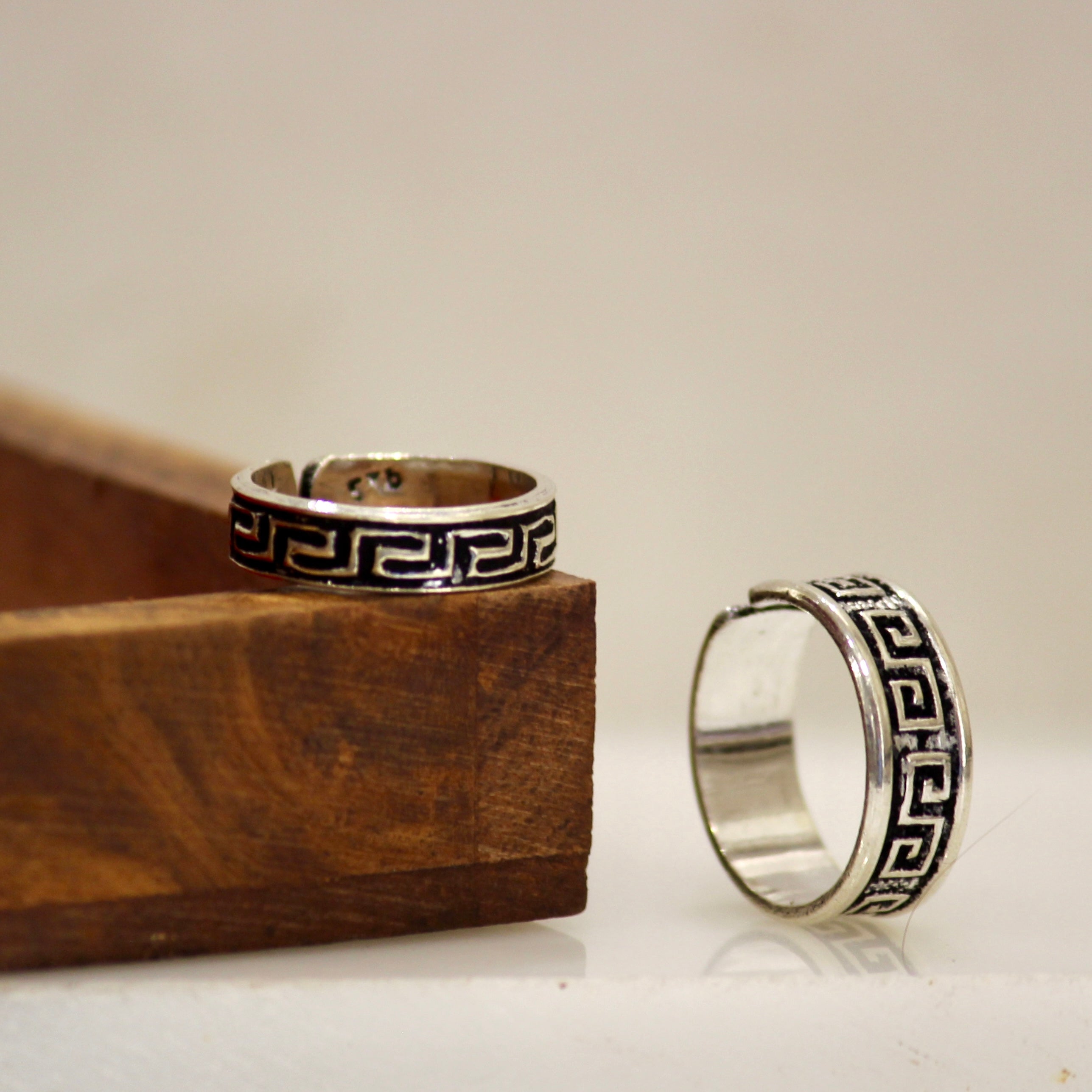 Puzzled Band Pure Silver Toe Rings