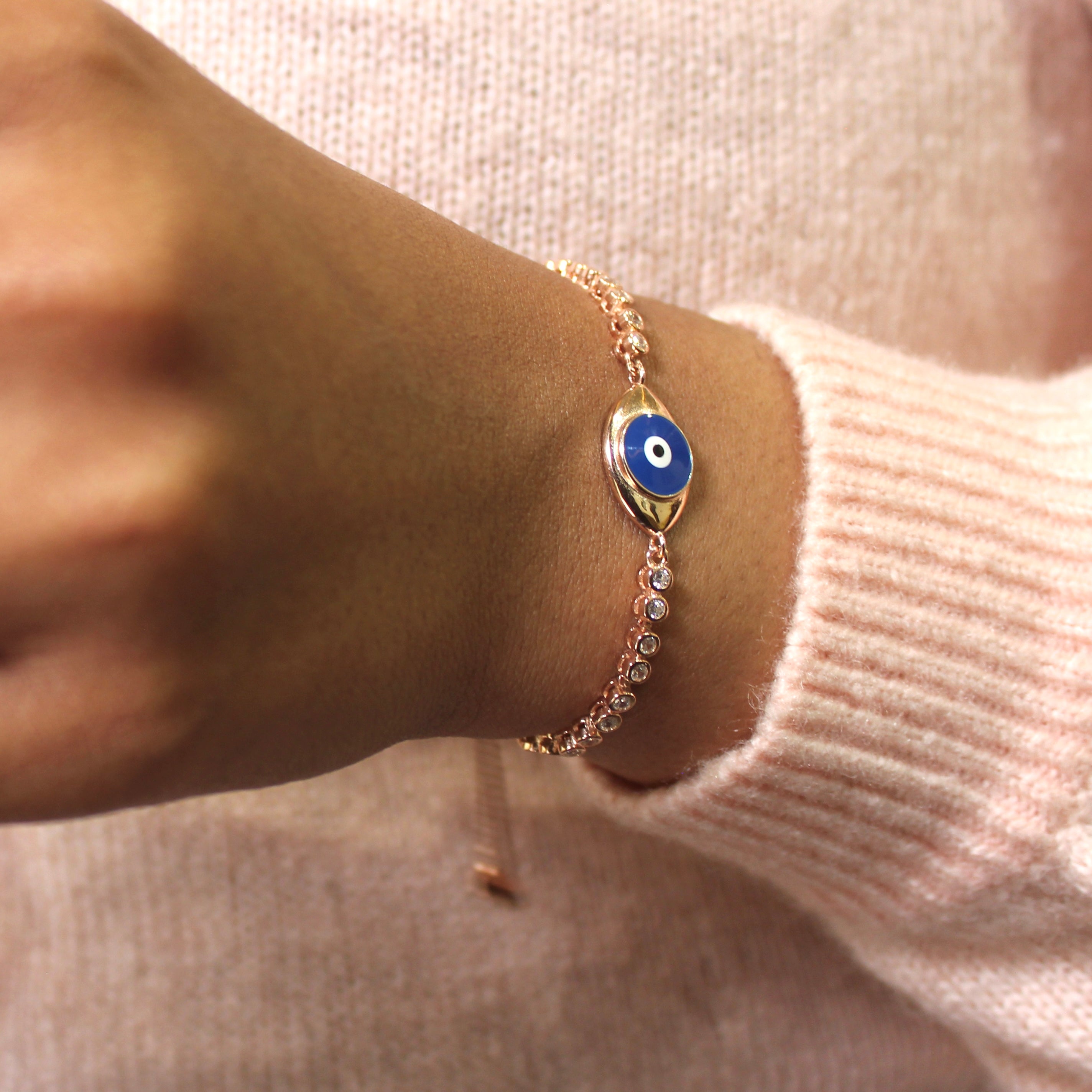 Big Evil Eye at Center Chained Pure Silver Party Adjustable Bracelet in Rose Gold