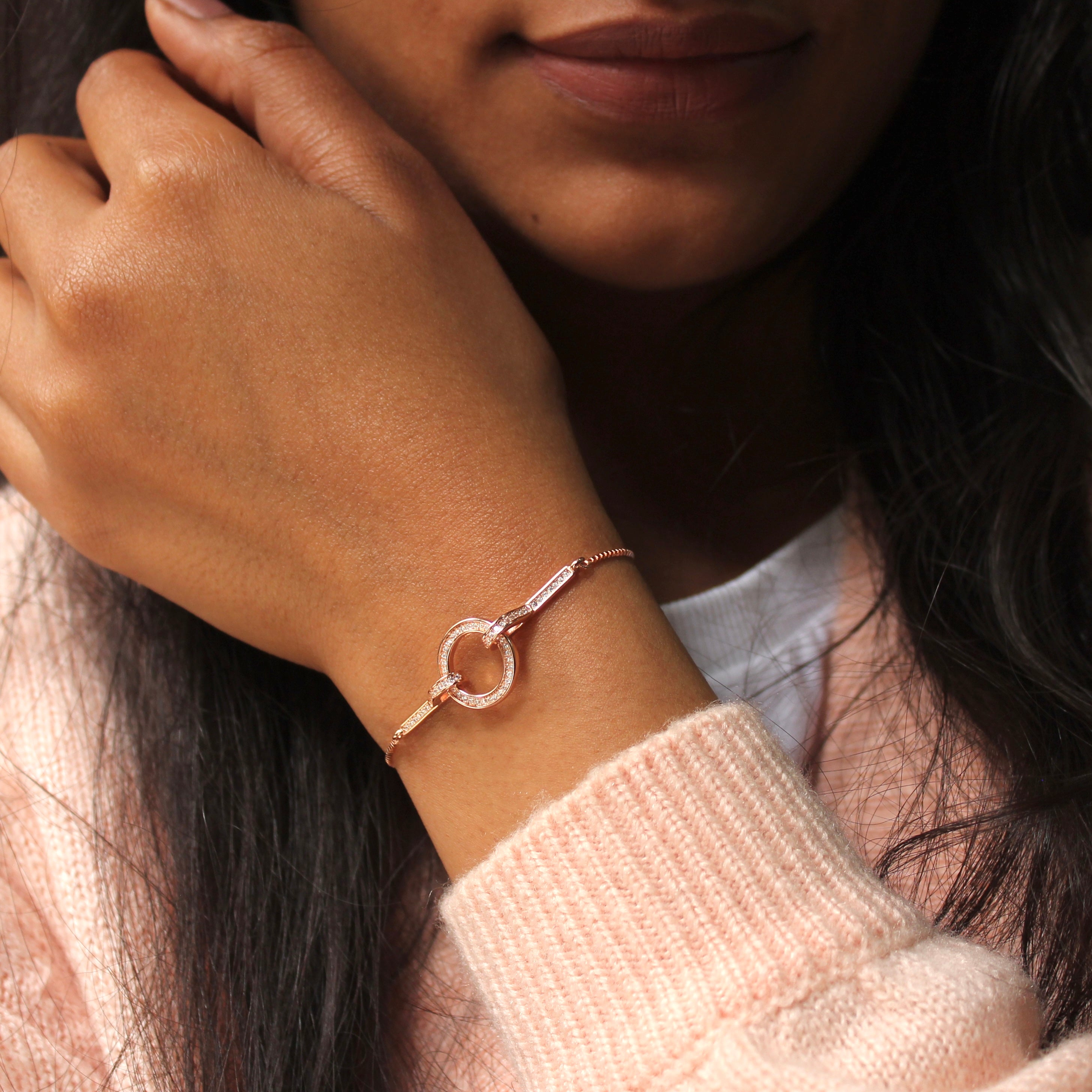 Ring in Center Pure Silver Linked Adjustable Bracelet in Rose Gold