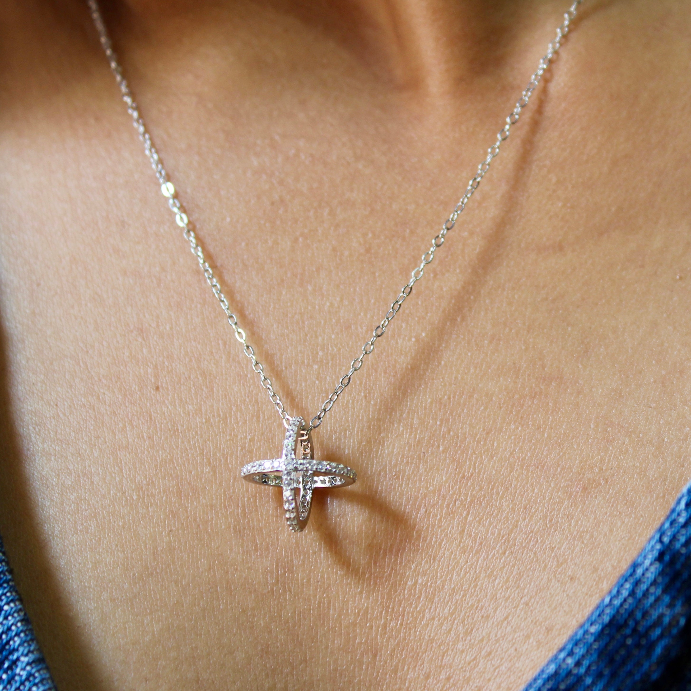 Oval Crossed Pendant with silver linked Chain in 925 Silver