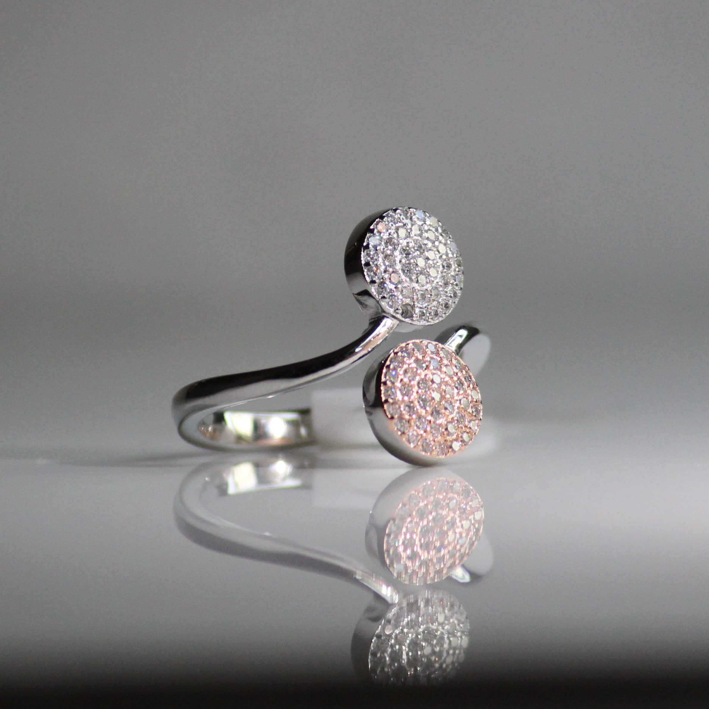 Multistone Circles Joining Rose Gold 925 Silver Ring