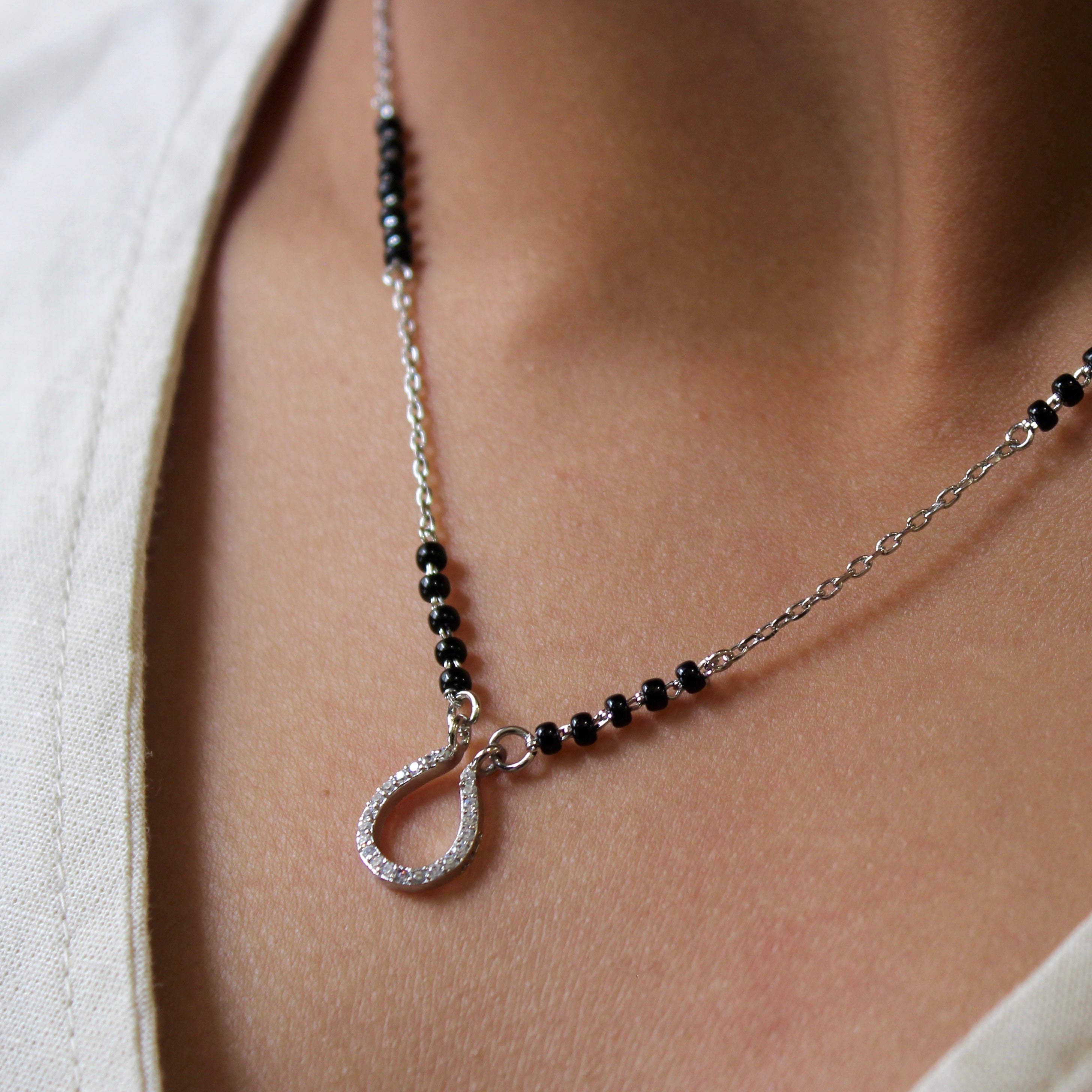 U-halo Zircon Stones Mangalsutra in 925 Silver