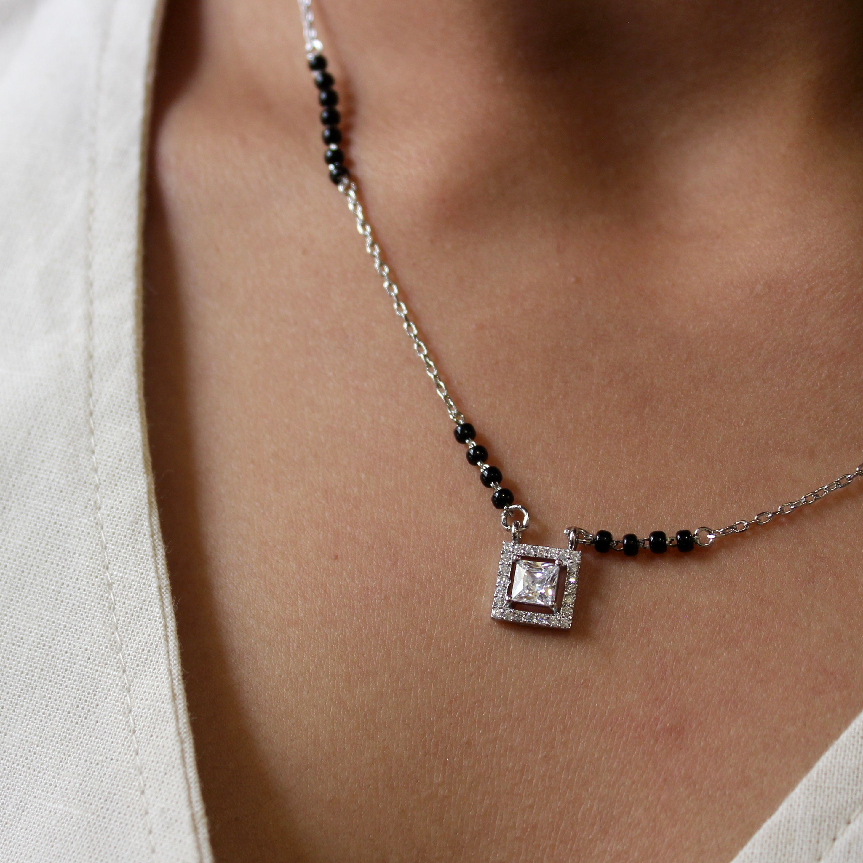 Cubical Solitaire Stone Mangalsutra in 925 Silver