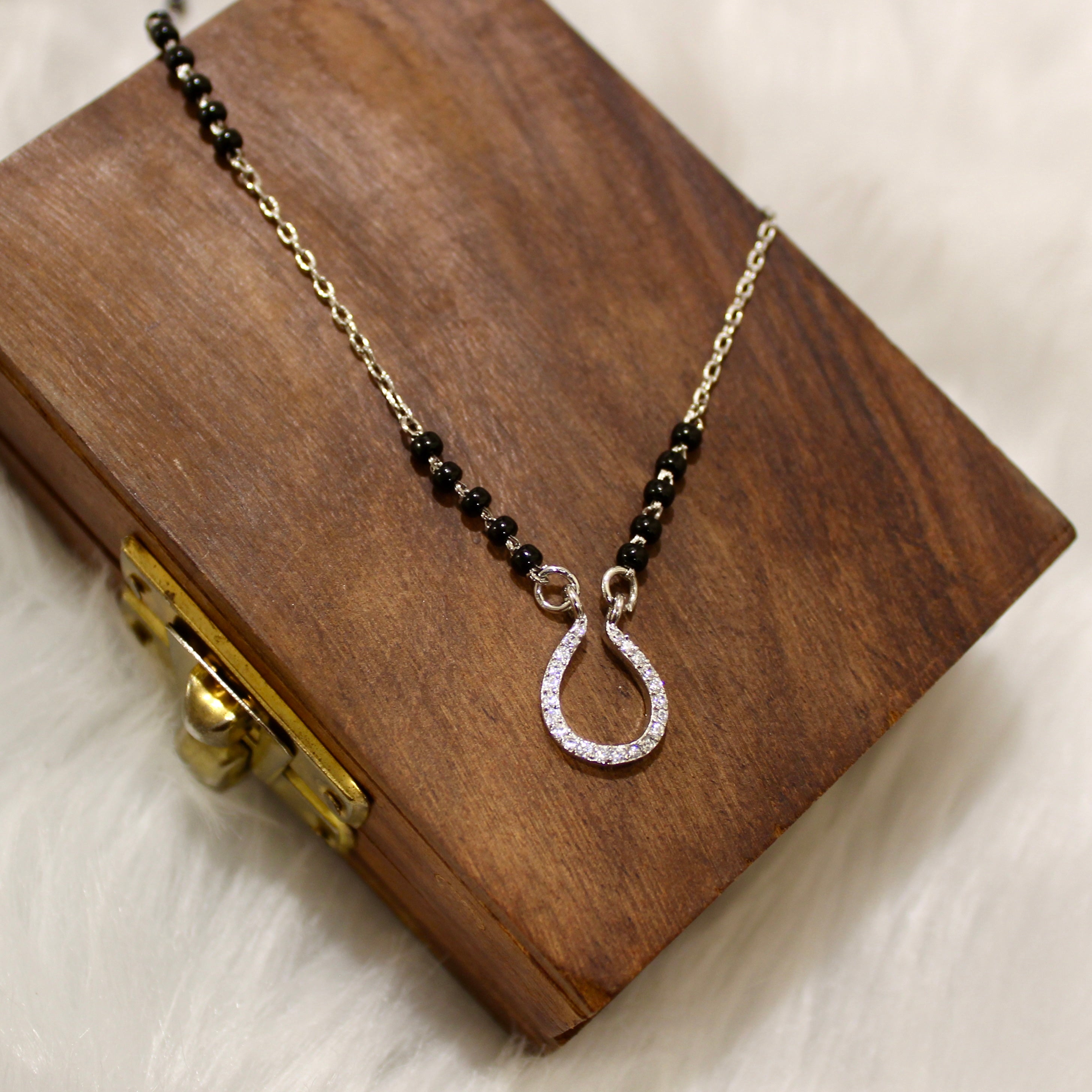 U-halo Zircon Stones Mangalsutra in 925 Silver