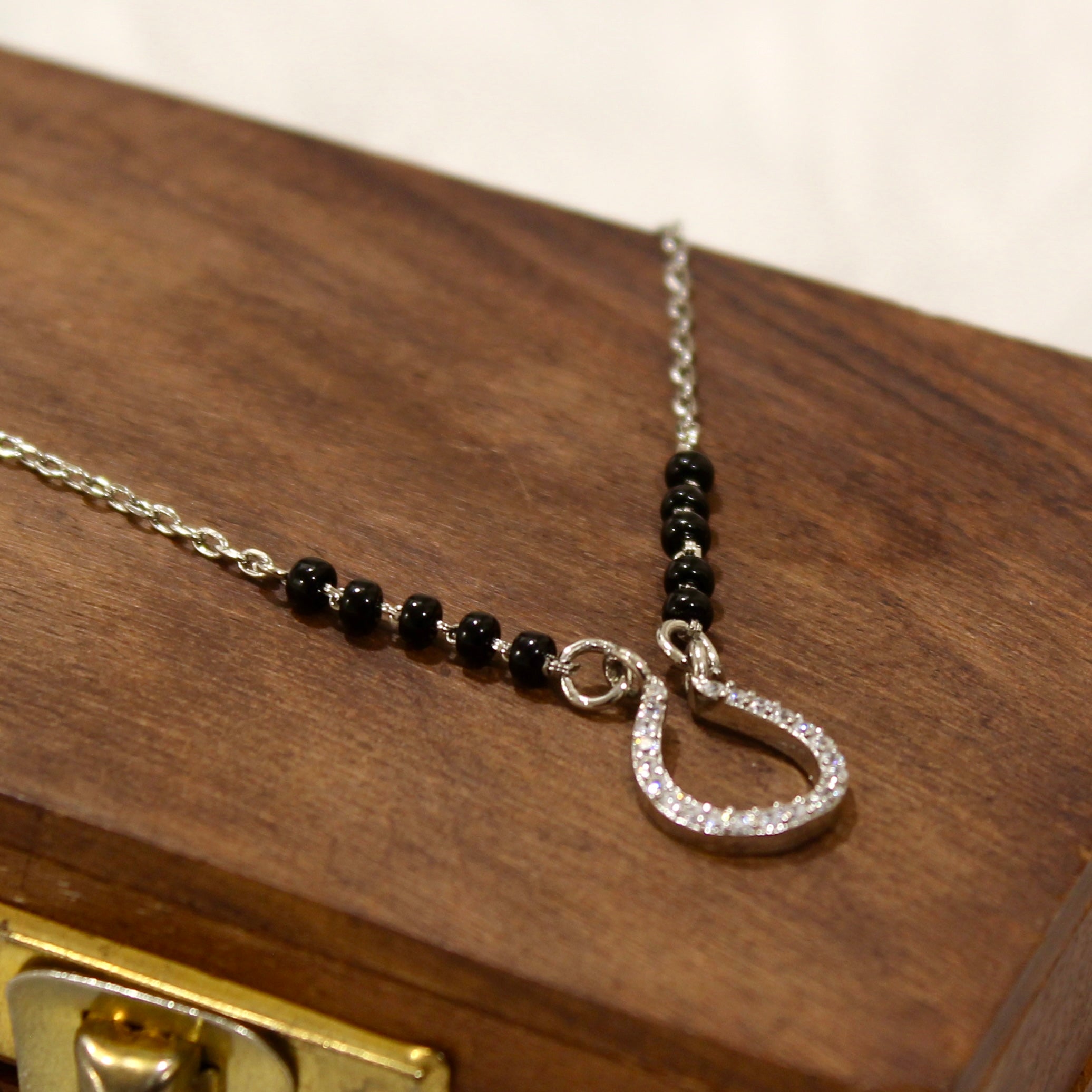 U-halo Zircon Stones Mangalsutra in 925 Silver